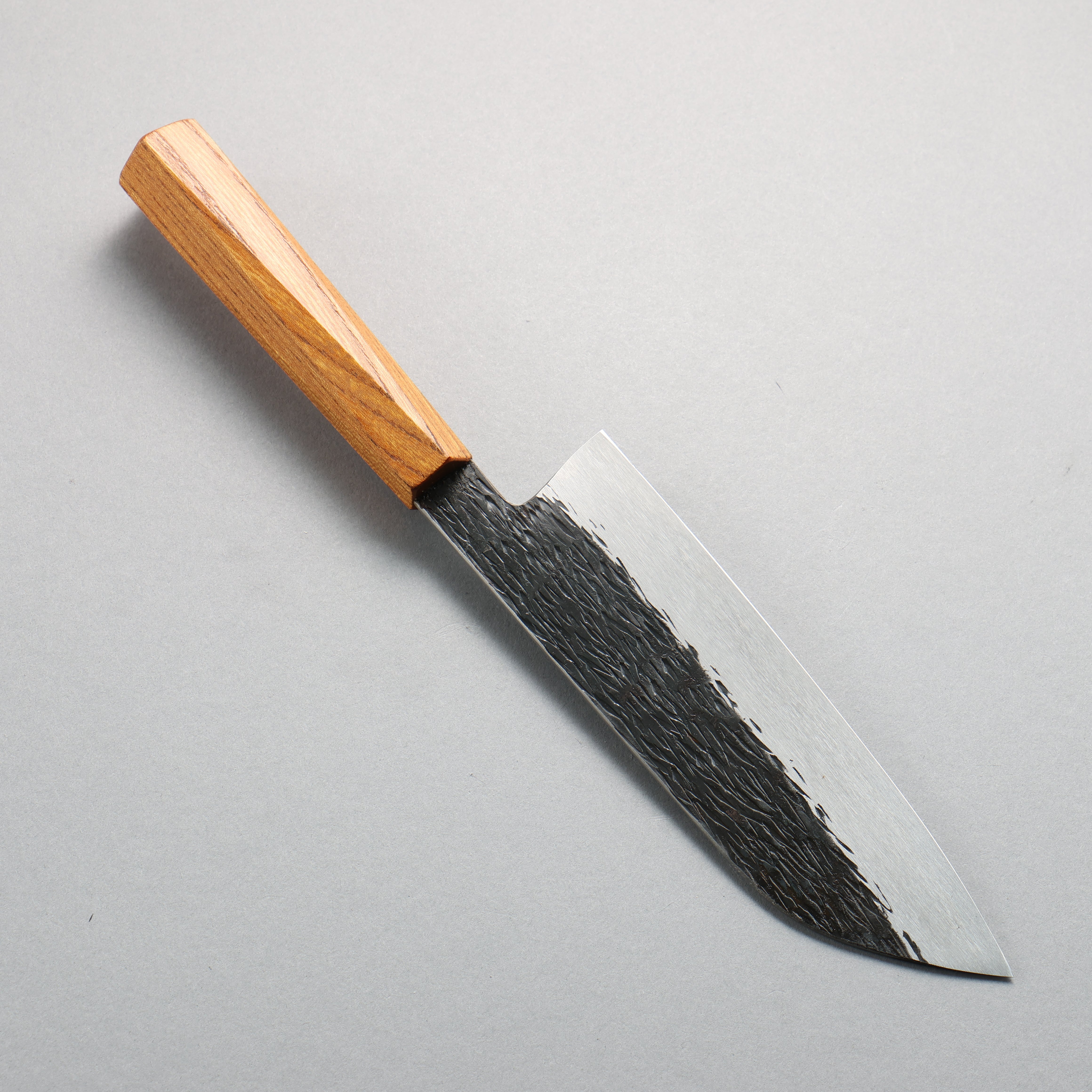 Isamitsu Abe White Steel No.1 Hammered Santoku 180mm Japanese Elm (pentagonal) Handle - Japanny - Best Japanese Knife