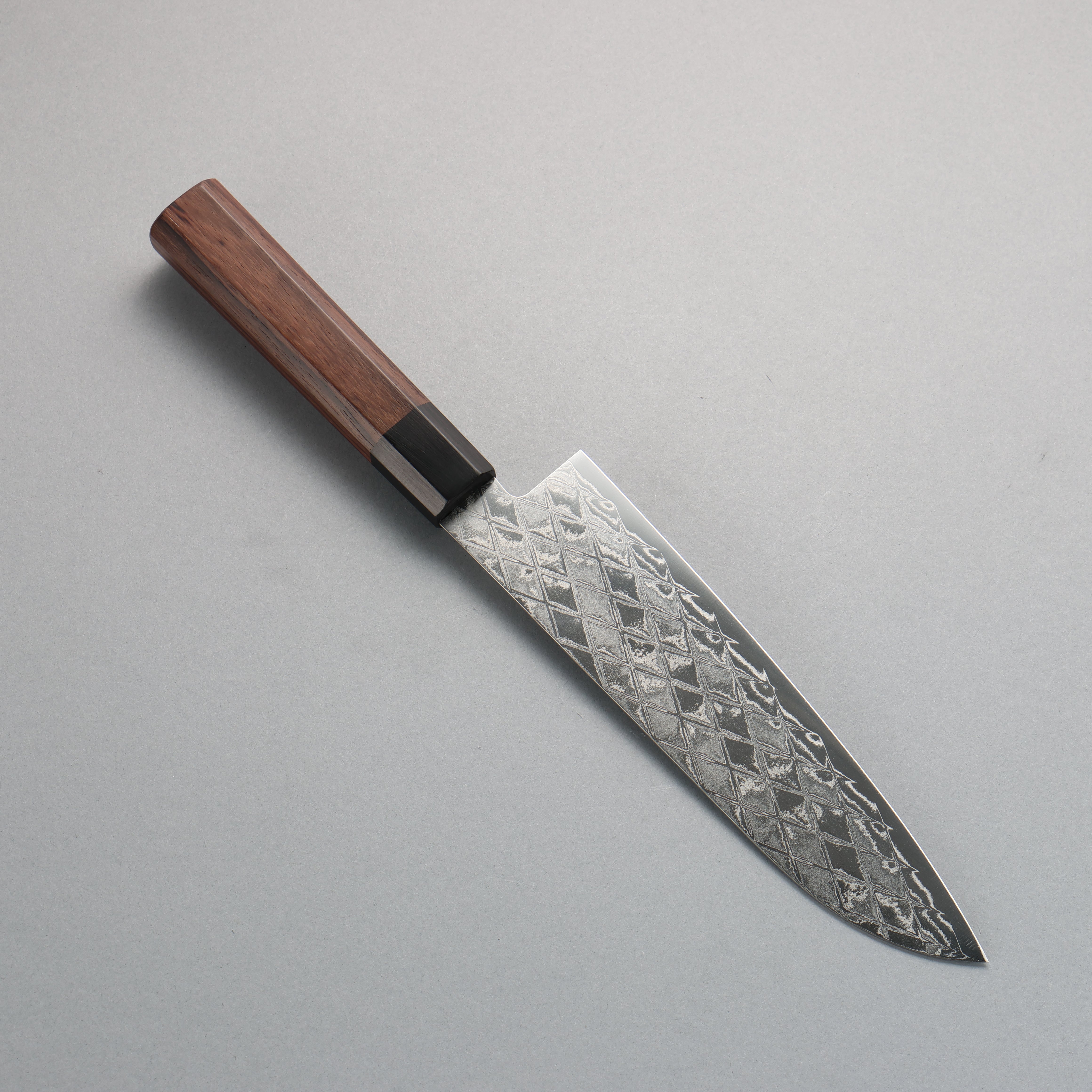 Seisuke AUS10 Mirror Crossed Santoku 180mm Rosewood (Ferrule: Black Pakka Wood) Handle - Japanny - Best Japanese Knife