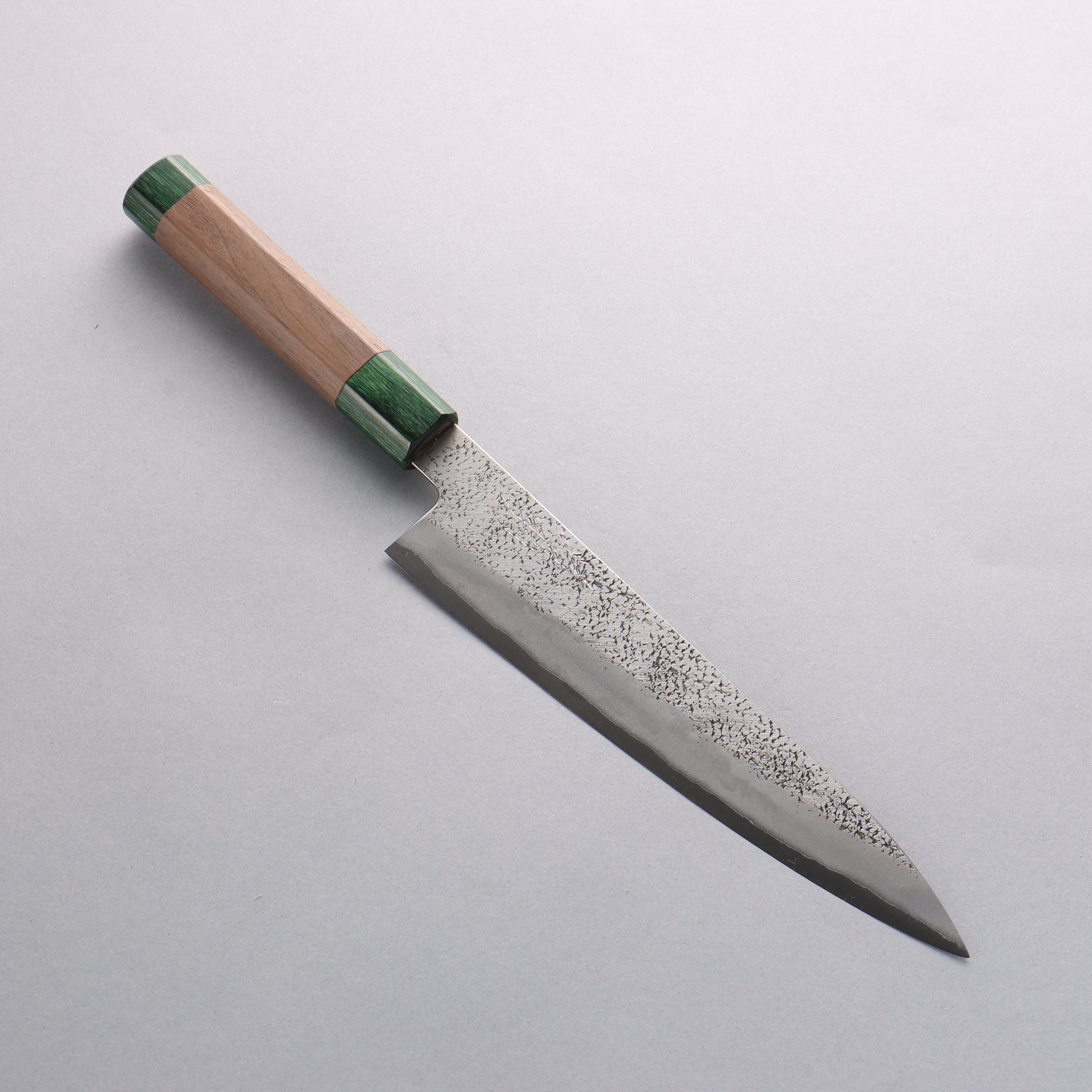 Seisuke Blue Super Hammered Gyuto 210mm Walnut (With Double Green Pakka wood) Handle - Japanny - Best Japanese Knife