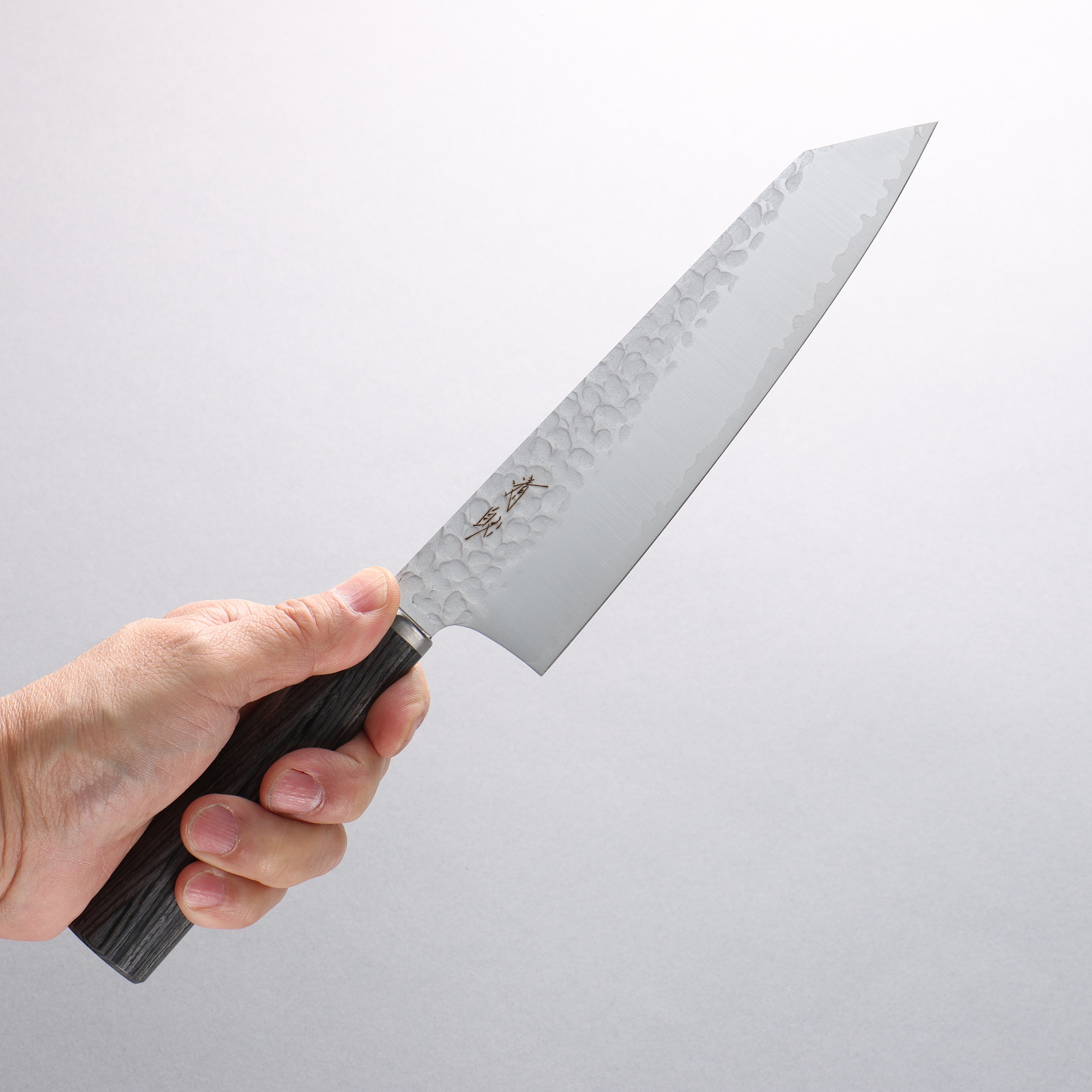 Seisuke VG10 Hammered Kiritsuke Gyuto 180mm Charcoal Gray Pakka wood Handle - Japanny - Best Japanese Knife