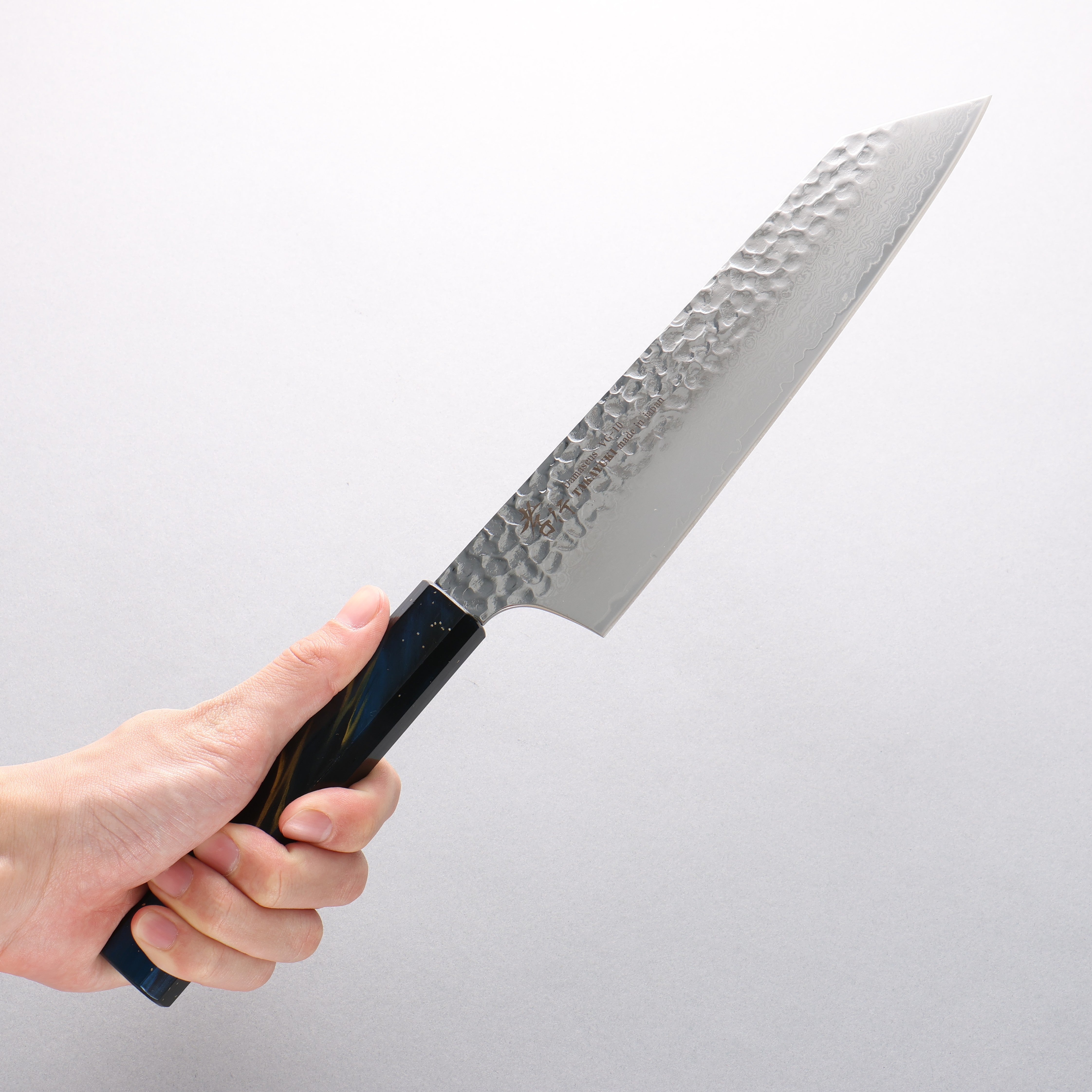 Sakai Takayuki VG10 33 Layer Damascus Kengata Gyuto 190mm Live oak Lacquered (Saiu) Handle - Japanny - Best Japanese Knife