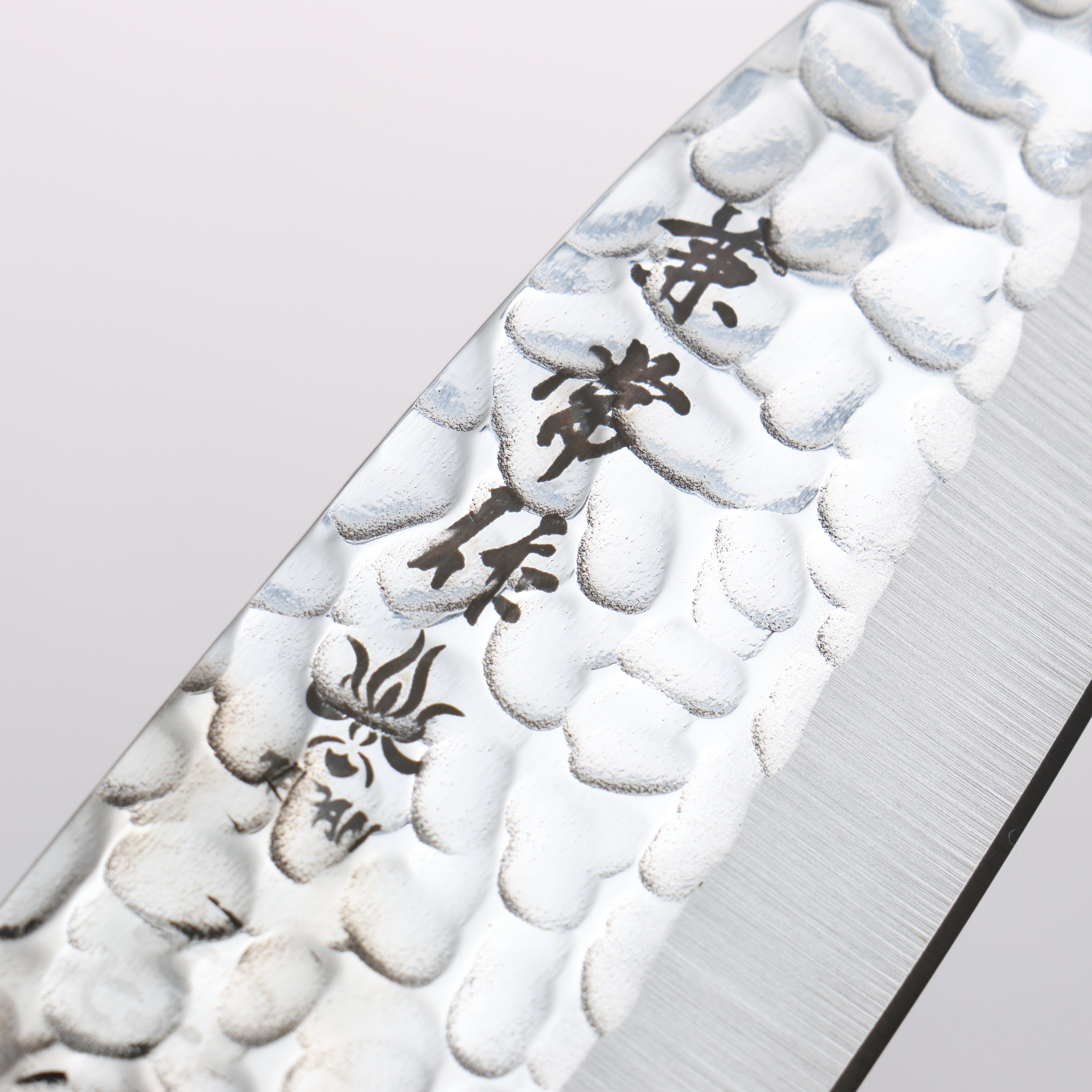 Kanetsune DSR-1K6 Hammered Deba 105mm Red Pakka wood Handle - Japanny - Best Japanese Knife