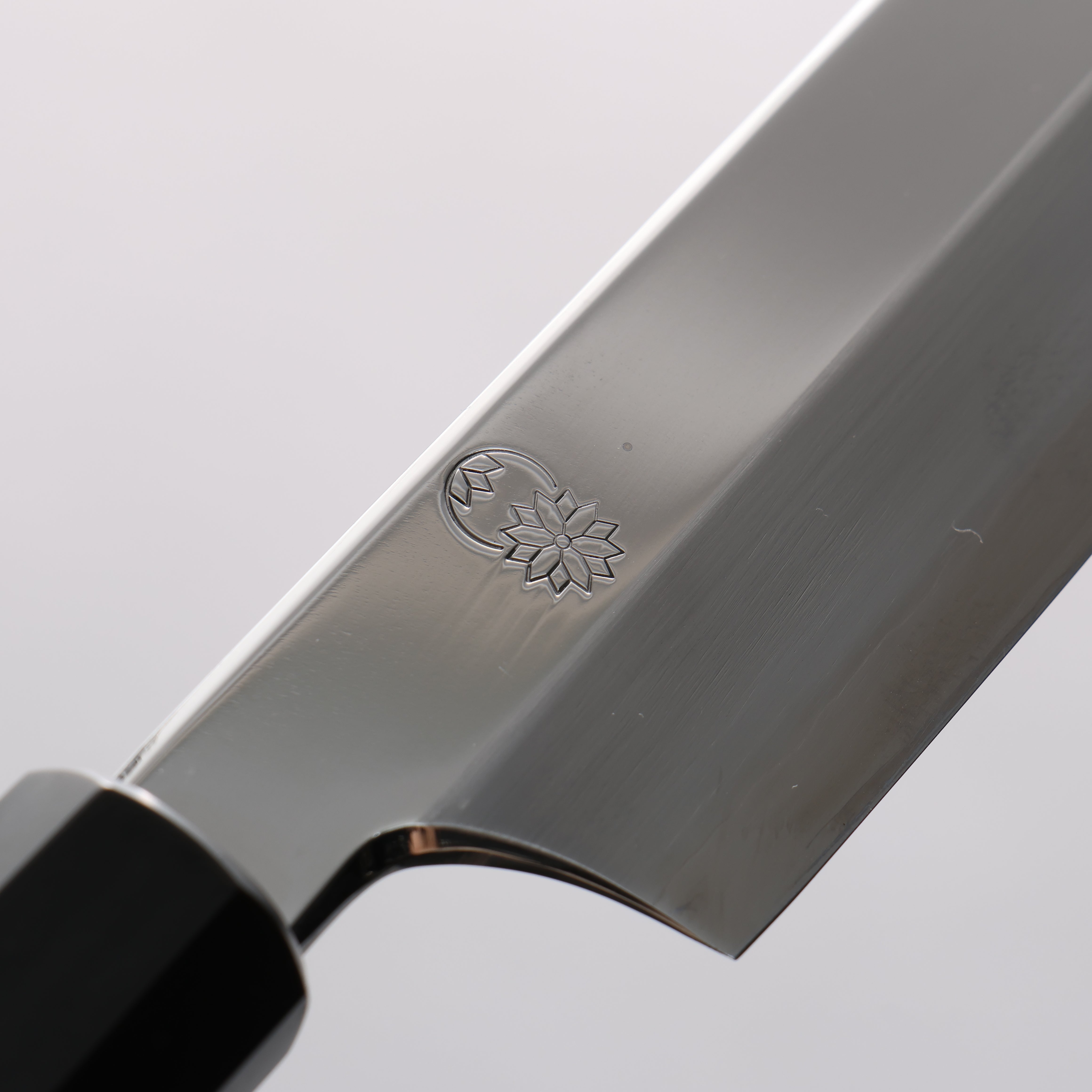 Choyo Silver Steel No.3 Mirrored Finish Yanagiba 240mm Magnolia Handle - Japanny - Best Japanese Knife