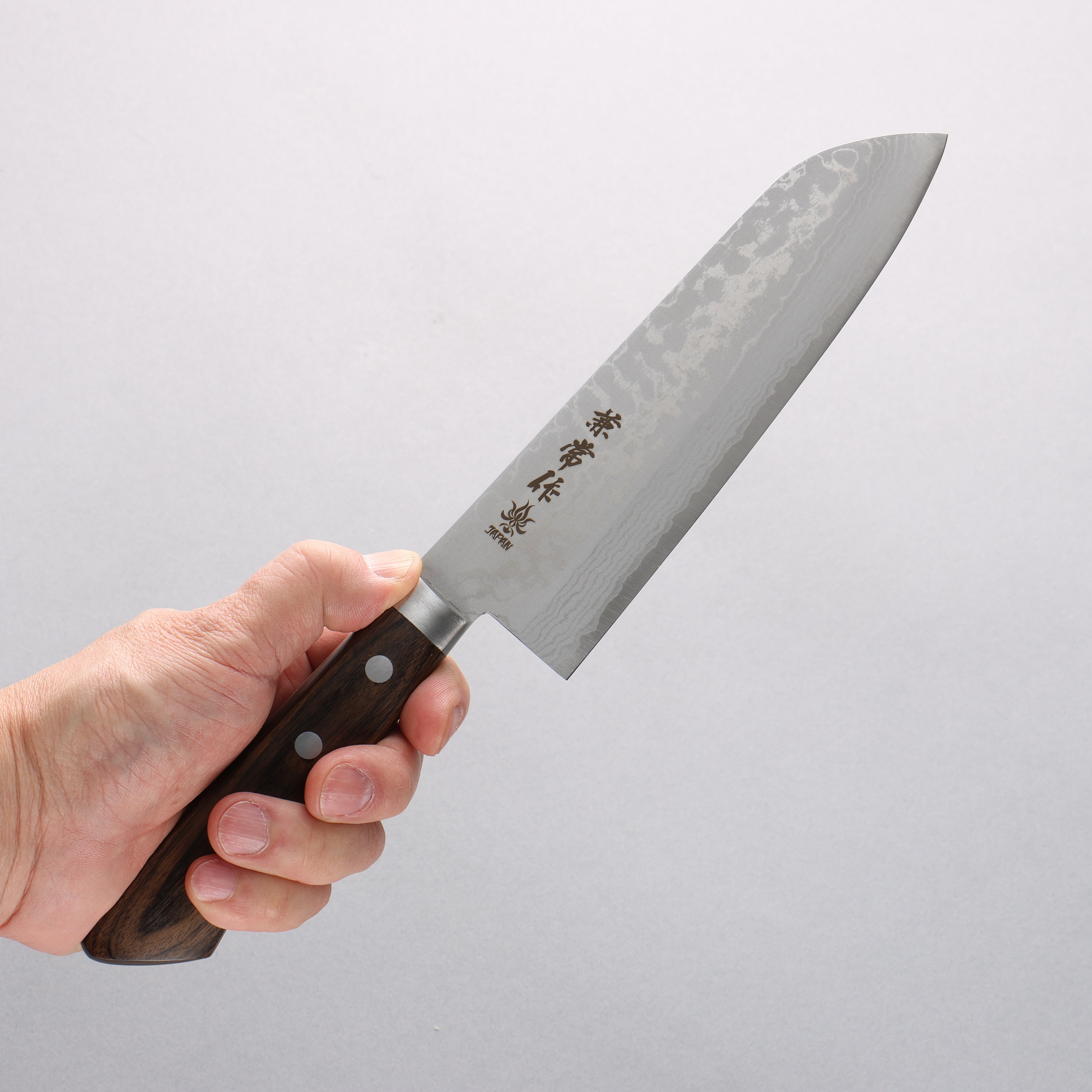 Kanetsune Sairyu VG10 Damascus Santoku 165mm Brown Ash Handle - Japanny - Best Japanese Knife