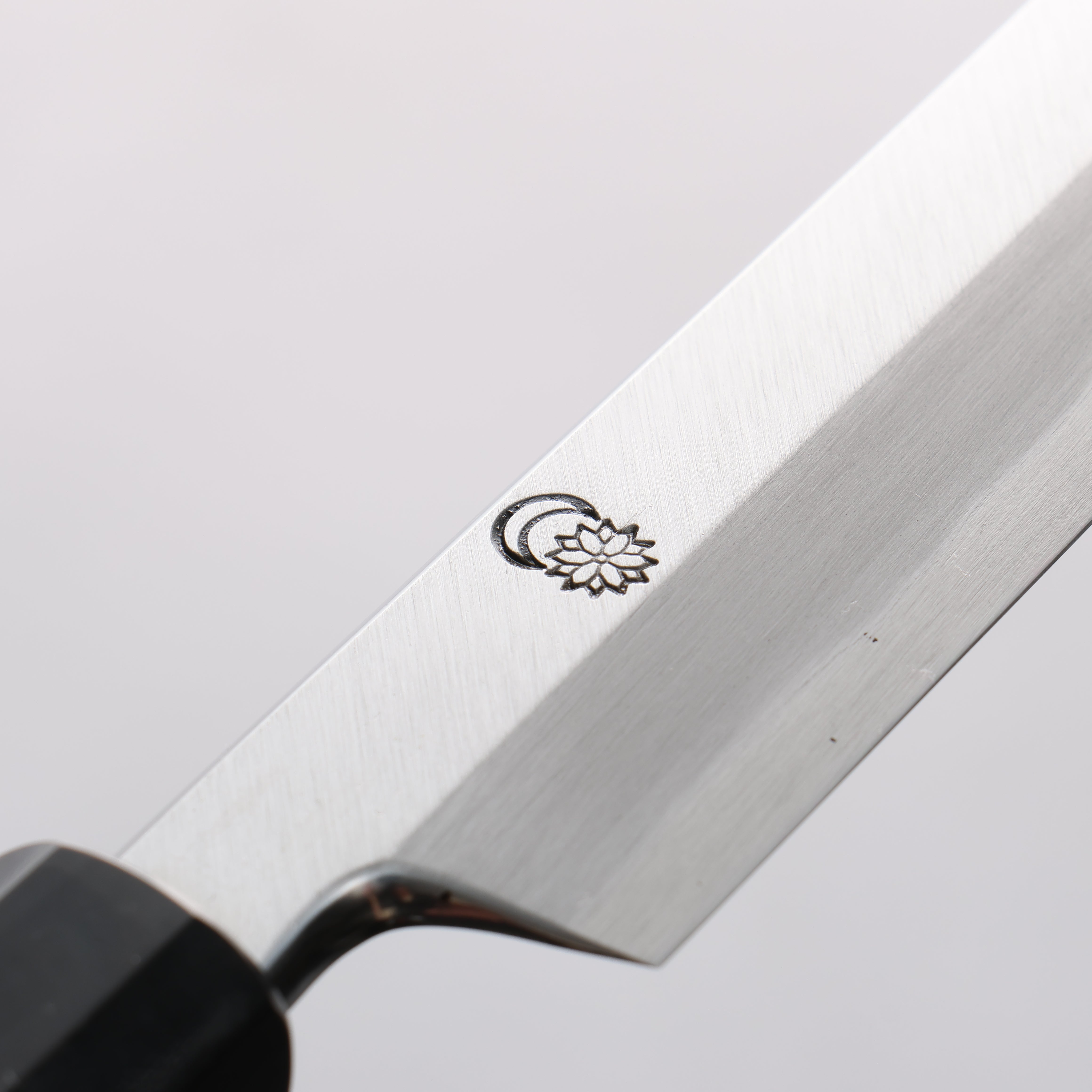 Kikuzuki White Steel No.2 Kasumitogi Sakimaru Takohiki 300mm Magnolia Handle - Japanny - Best Japanese Knife