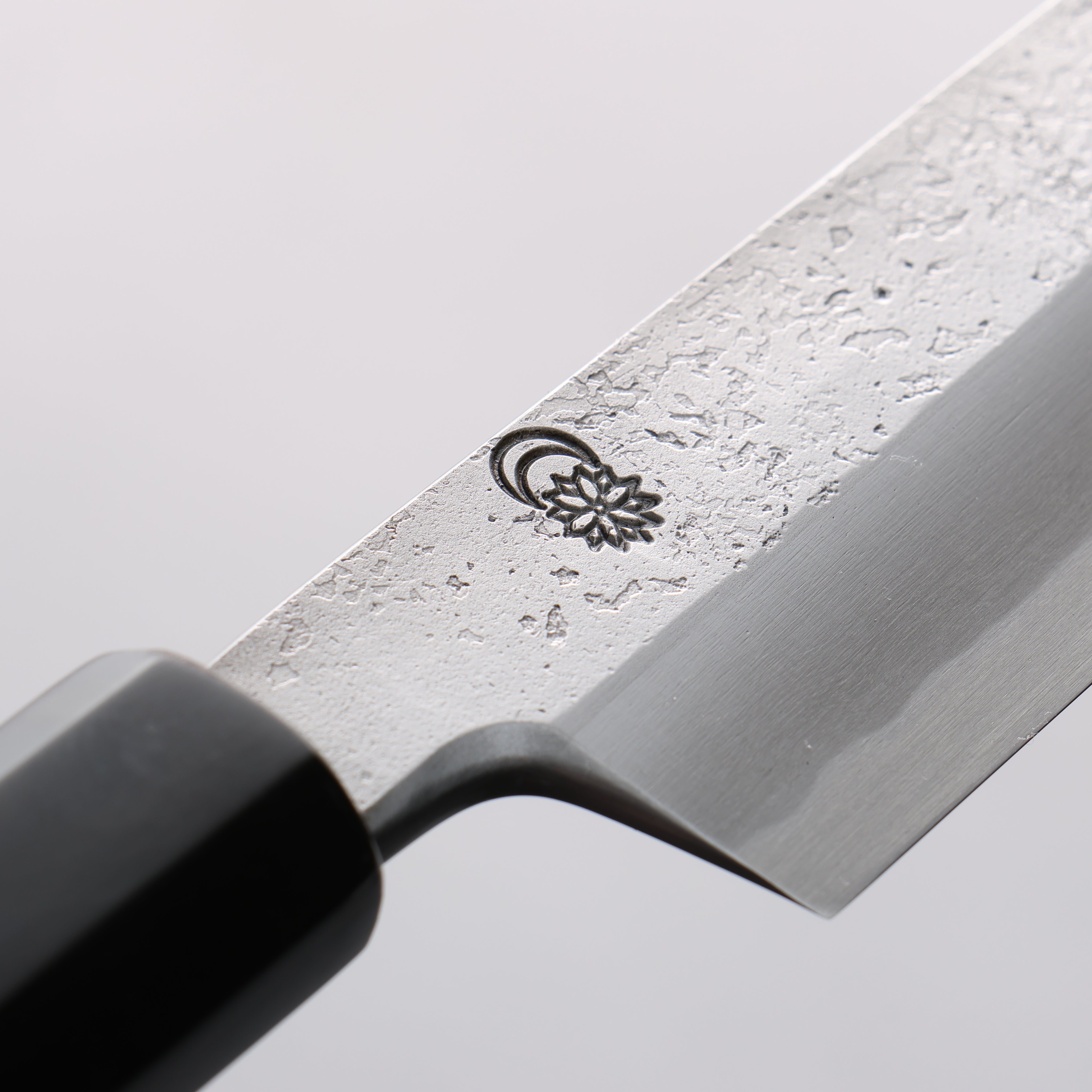 Kikuzuki White Steel No.2 Nashiji Yanagiba 300mm Magnolia Handle - Japanny - Best Japanese Knife