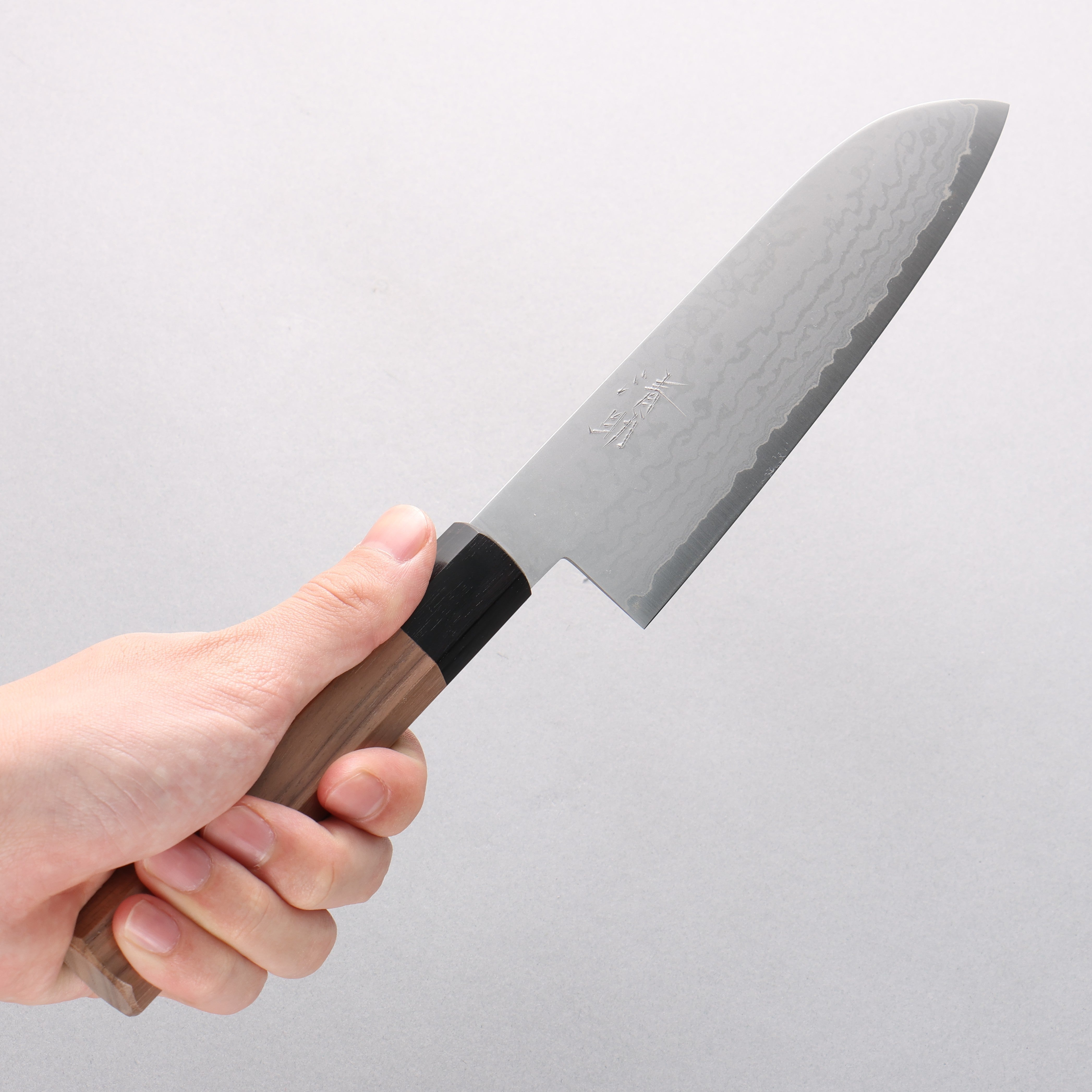 Seisuke VG10 Damascus Santoku 165mm Walnut Handle - Japanny - Best Japanese Knife