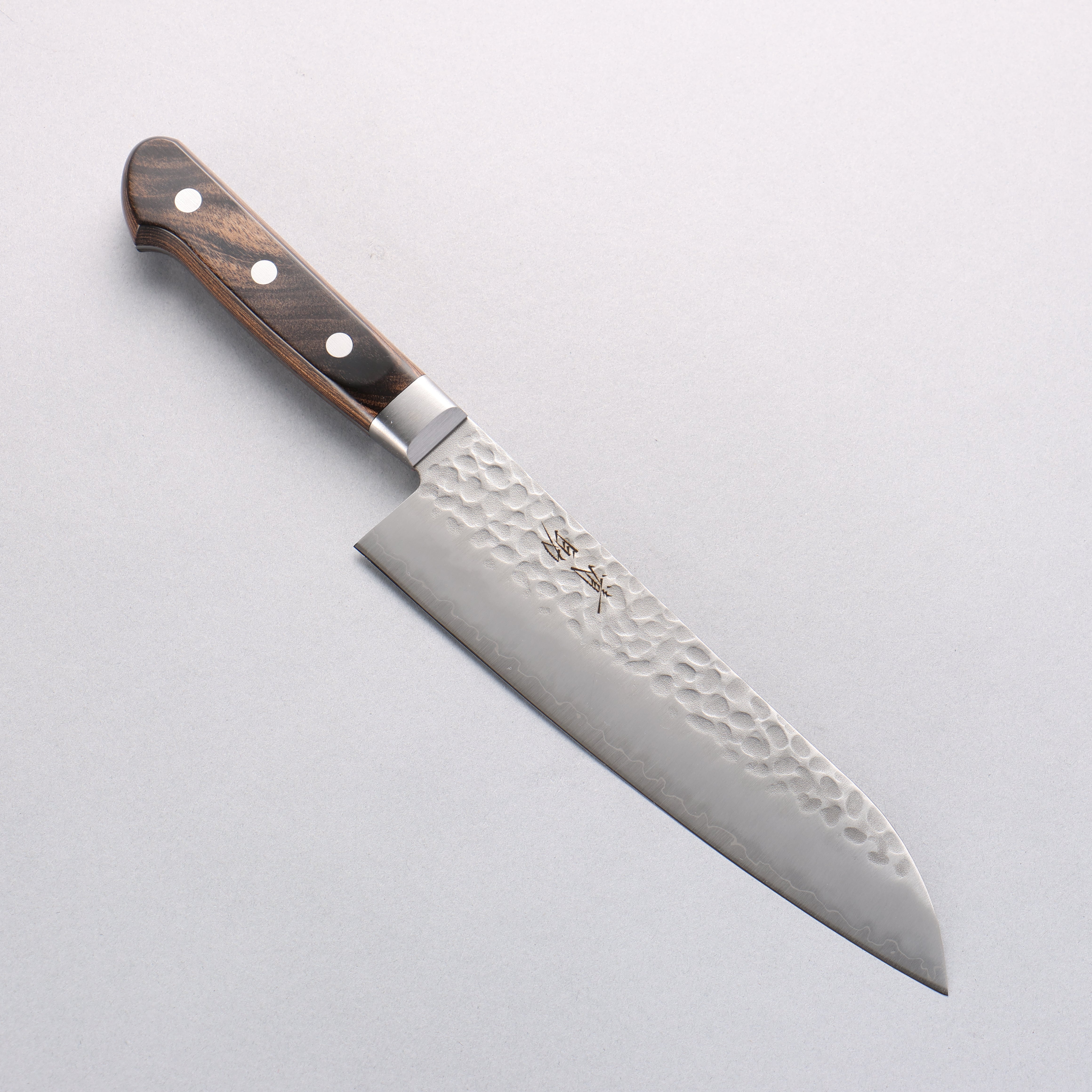 Seisuke AUS8 Hammered Santoku 180mm Brown Pakka wood Handle - Japanny - Best Japanese Knife