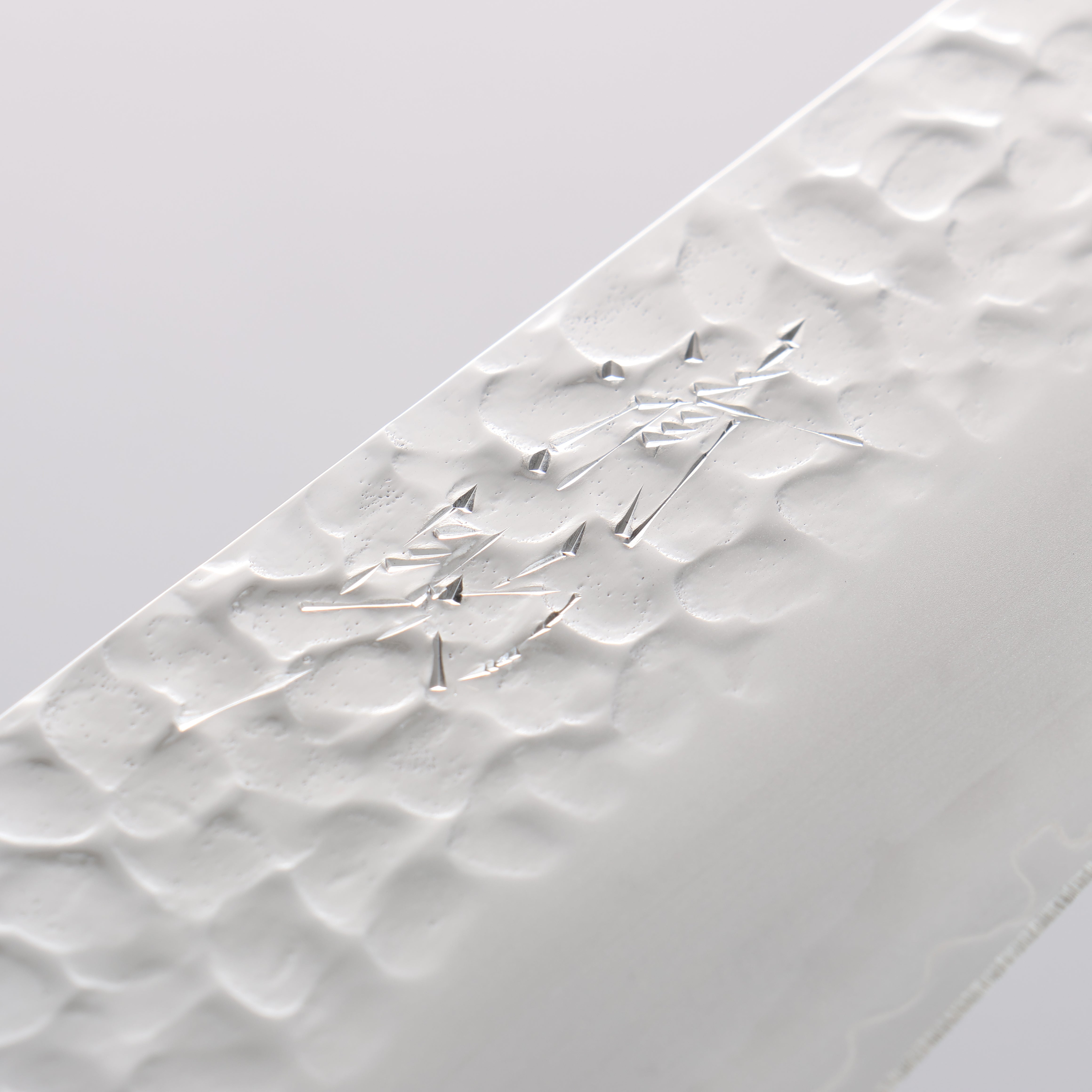 Seisuke Aotsuchi AUS10 Hammered Kiritsuke Santoku 195mm Navy blue Pakka wood Handle - Japanny - Best Japanese Knife