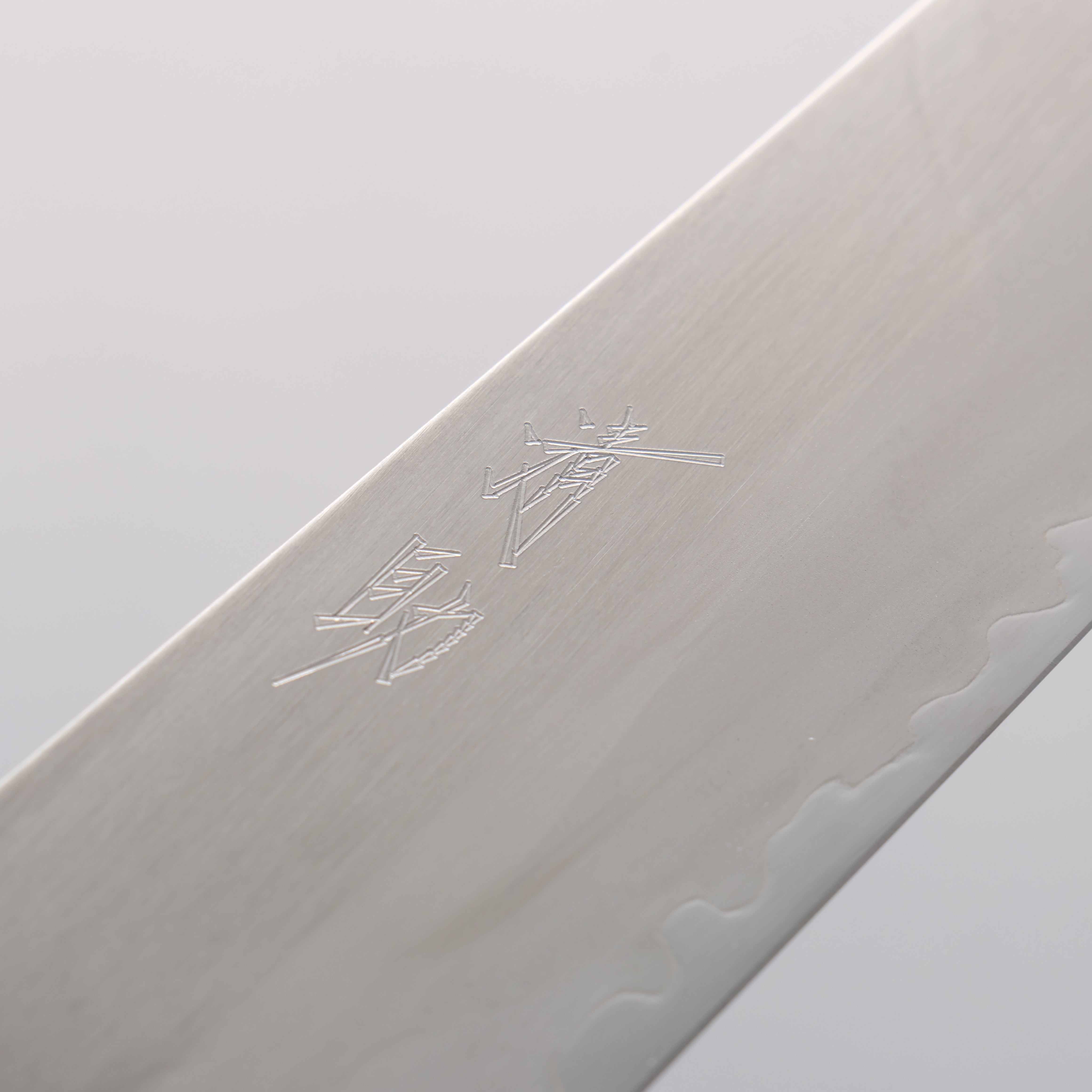 Seisuke White Steel No.1 Migaki Polish Finish Sujihiki 240mm Oak with Purple Lacquer Handle - Japanny - Best Japanese Knife