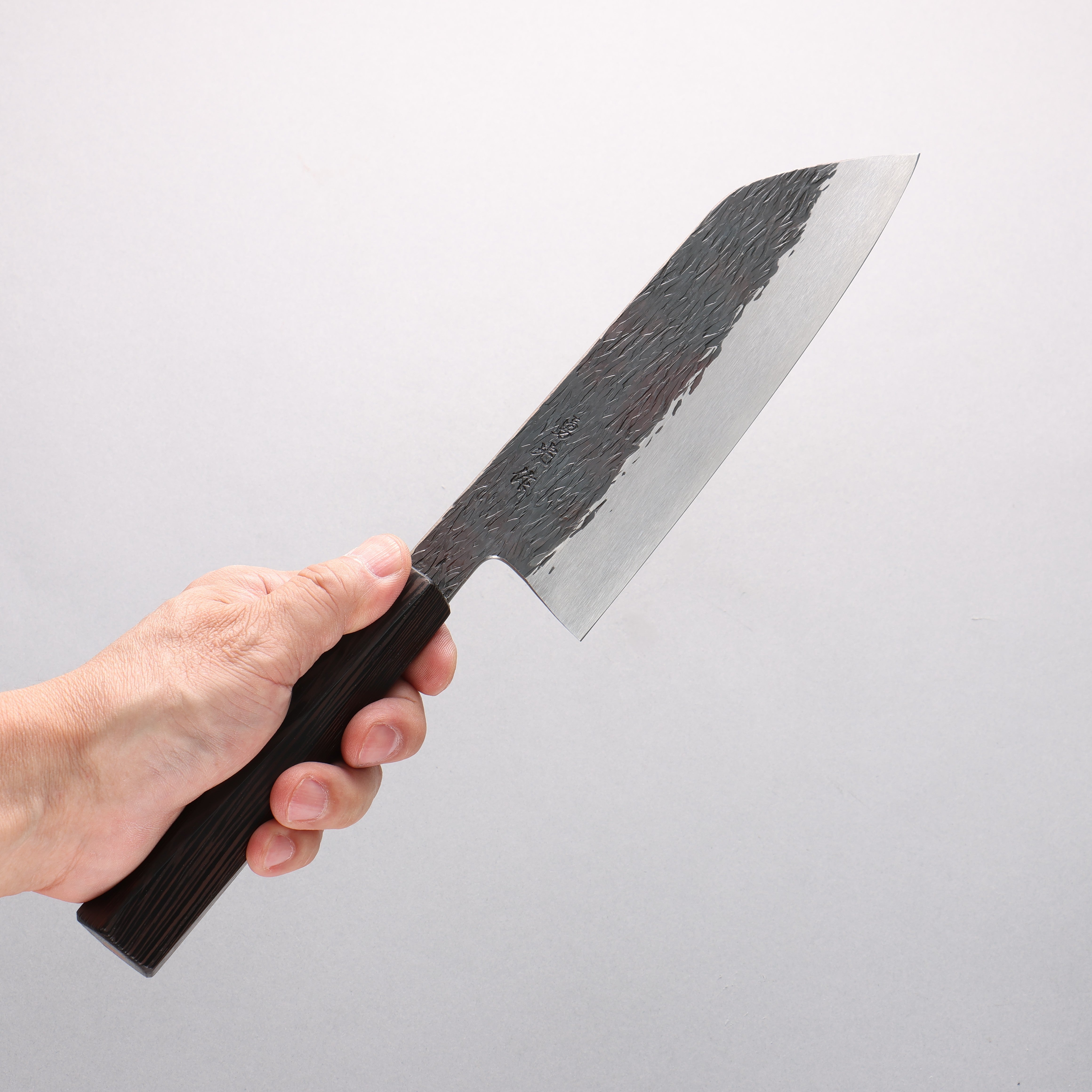 Isamitsu Abe Blue Super Hammered Black Finished Santoku 180mm Rosewood (pentagonal) Handle - Japanny - Best Japanese Knife