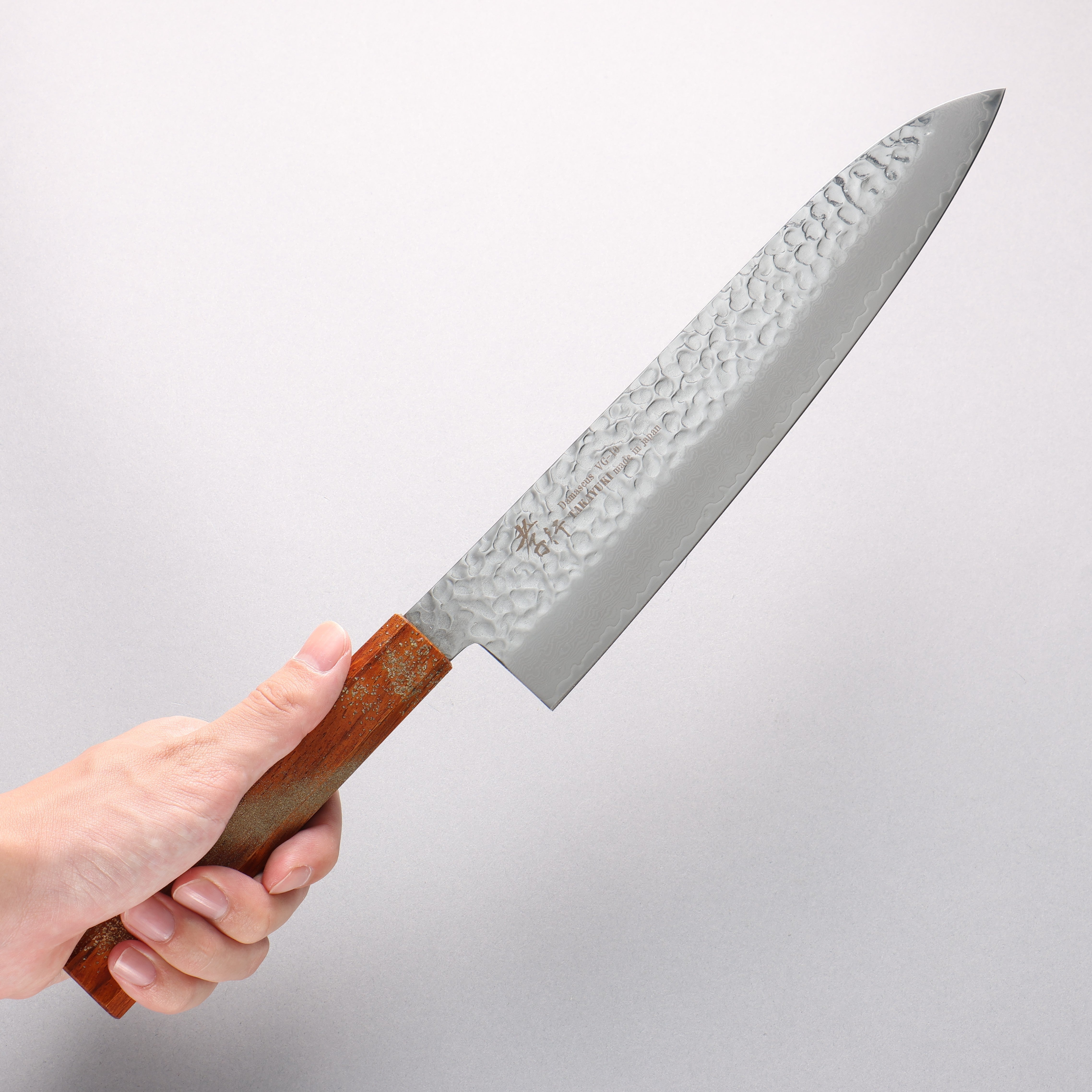 Sakai Takayuki VG10 33 Layer Damascus Gyuto 240mm Live oak Lacquered (Seiren) Handle - Japanny - Best Japanese Knife