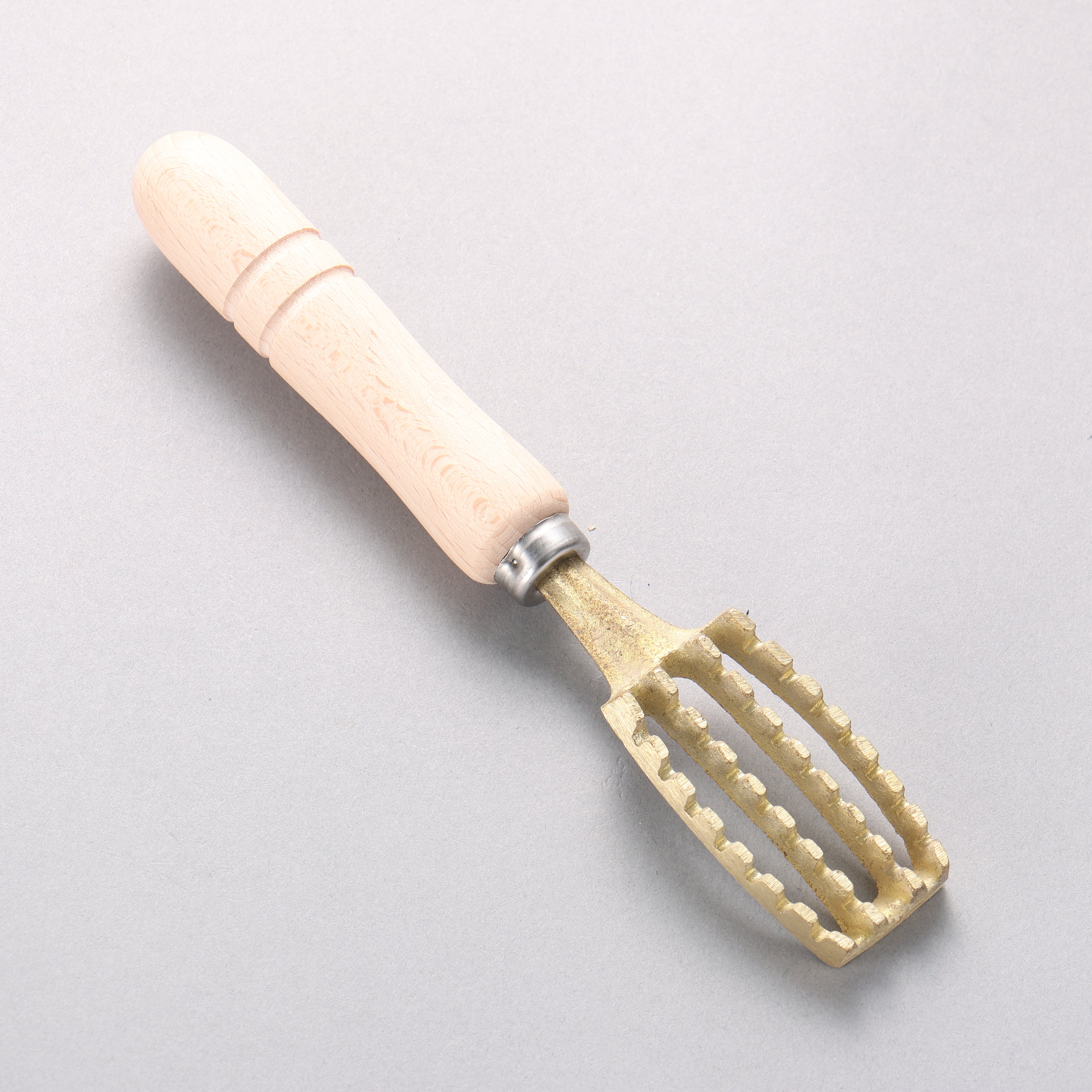 Sakai Takayuki Scaling 210mm - Japanny - Best Japanese Knife