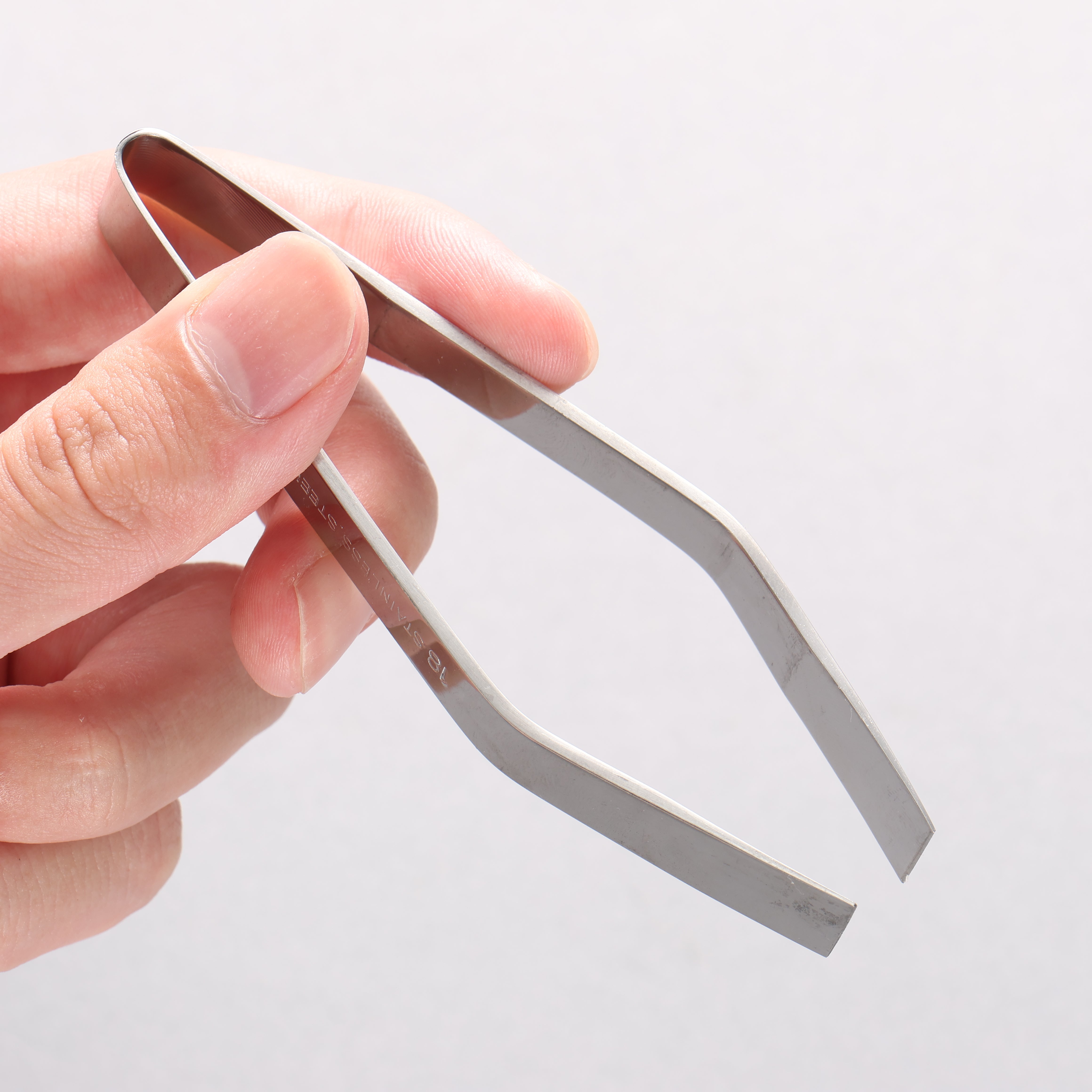 Sakai Takayuki West type Fishbone Tweezers - Japanny - Best Japanese Knife