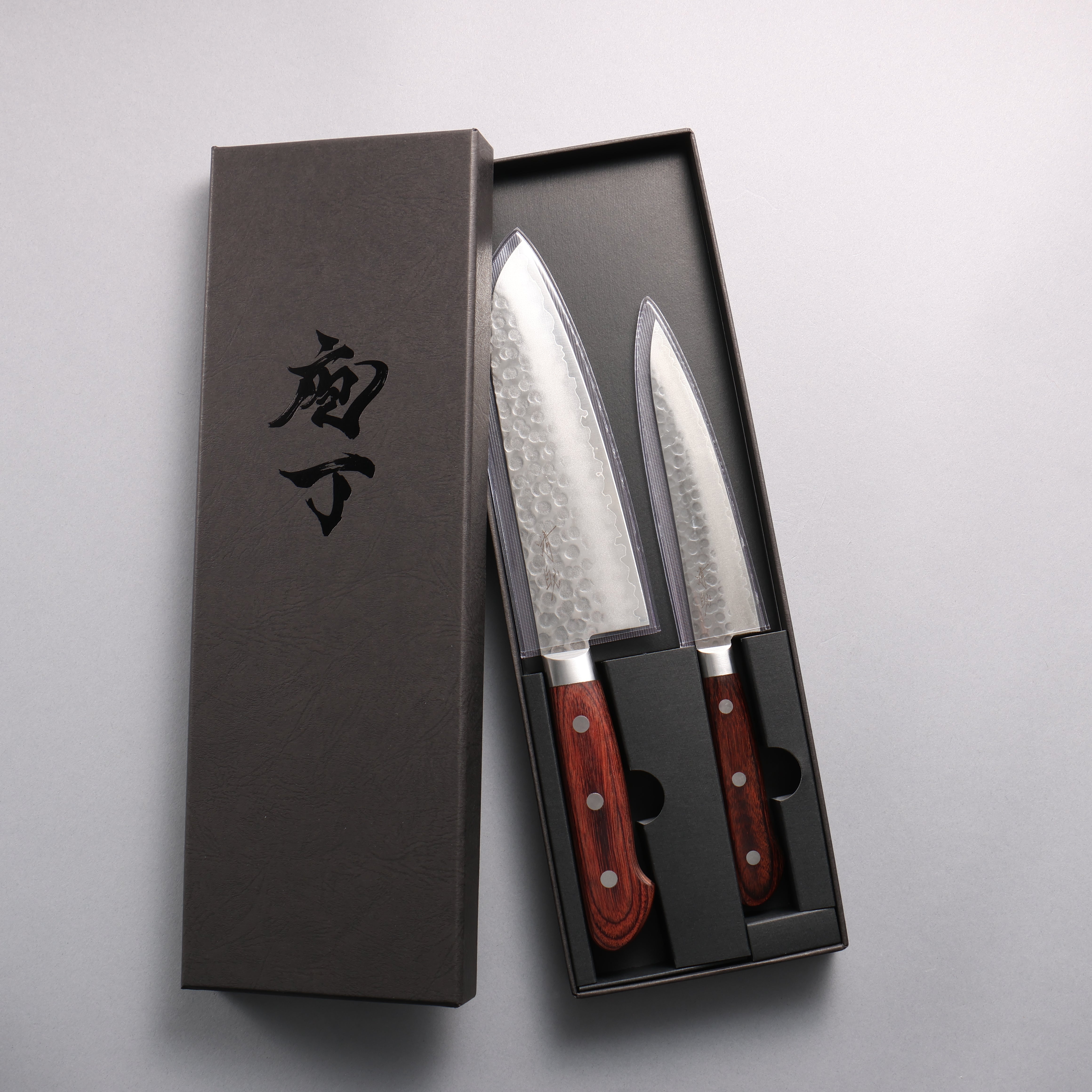 Seisuke VG10 Hammered Japanese Santoku & Petty Mahogany Handle 170mm & 140mm - Japanny - Best Japanese Knife