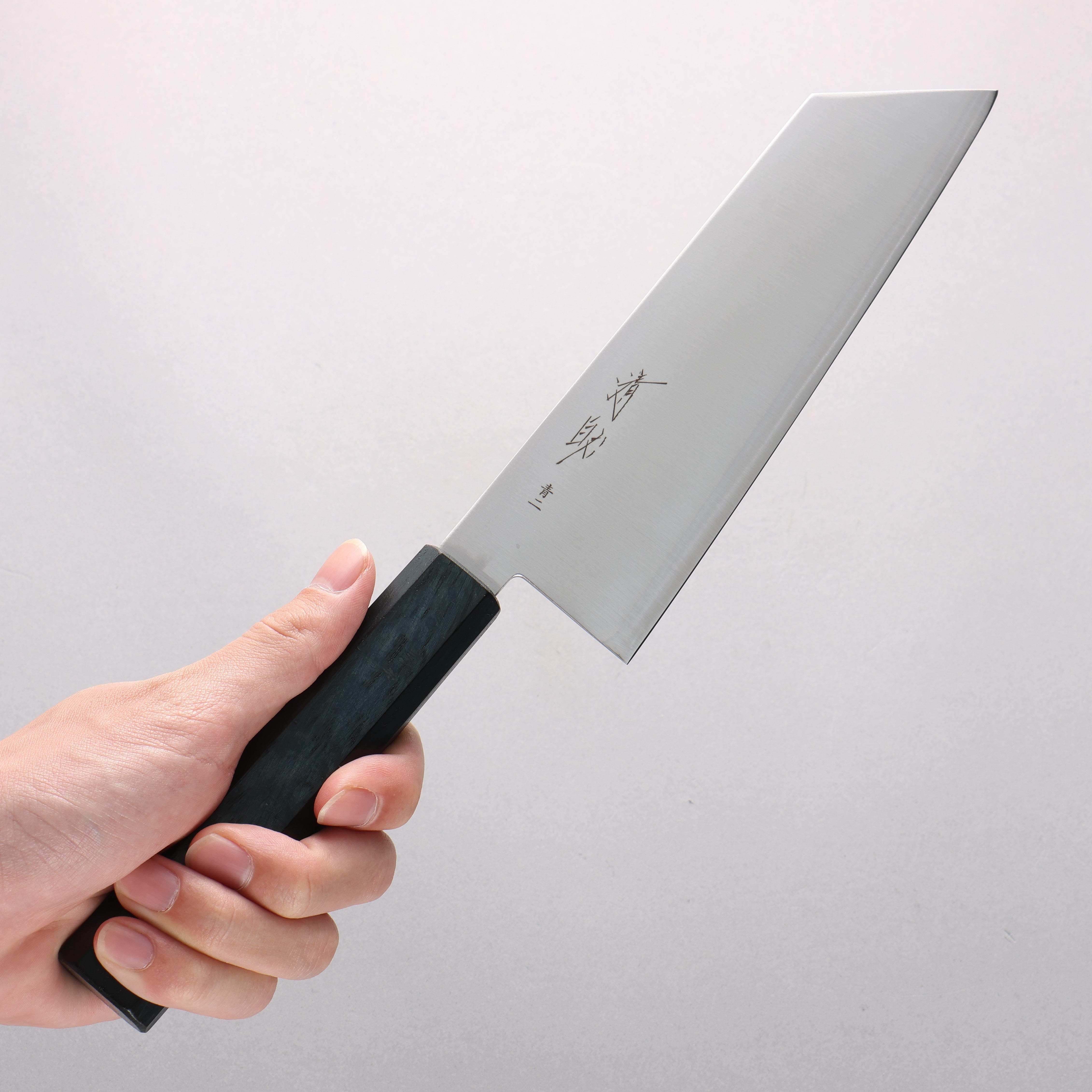 Seisuke Blue Steel No.2 Kiritsuke Santoku (wide) 180mm Oak (Indigo Dyed) Handle - Japanny - Best Japanese Knife