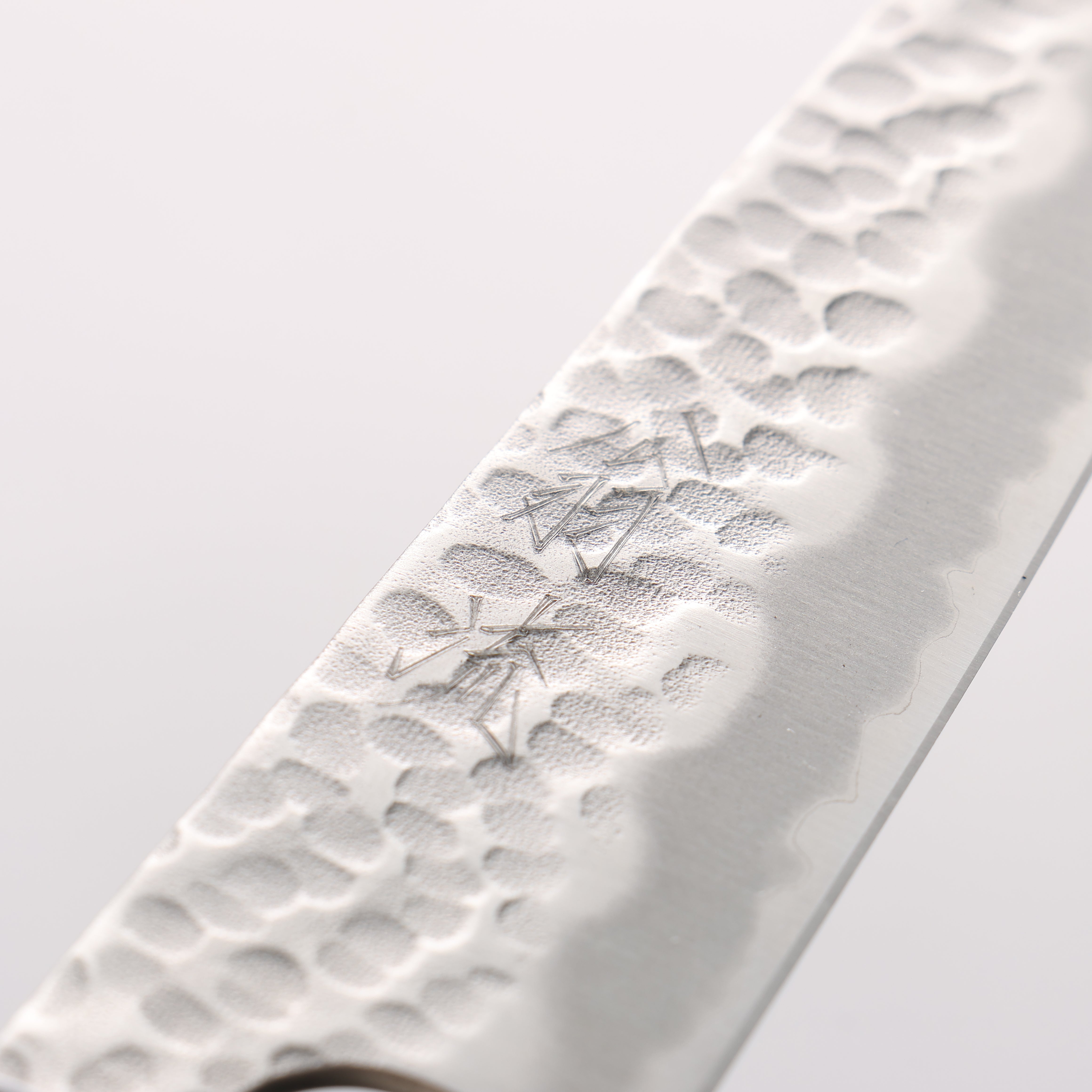 Oul White Steel No.2 Hammered Petty-Utility 135mm Magnolia Handle - Japanny - Best Japanese Knife