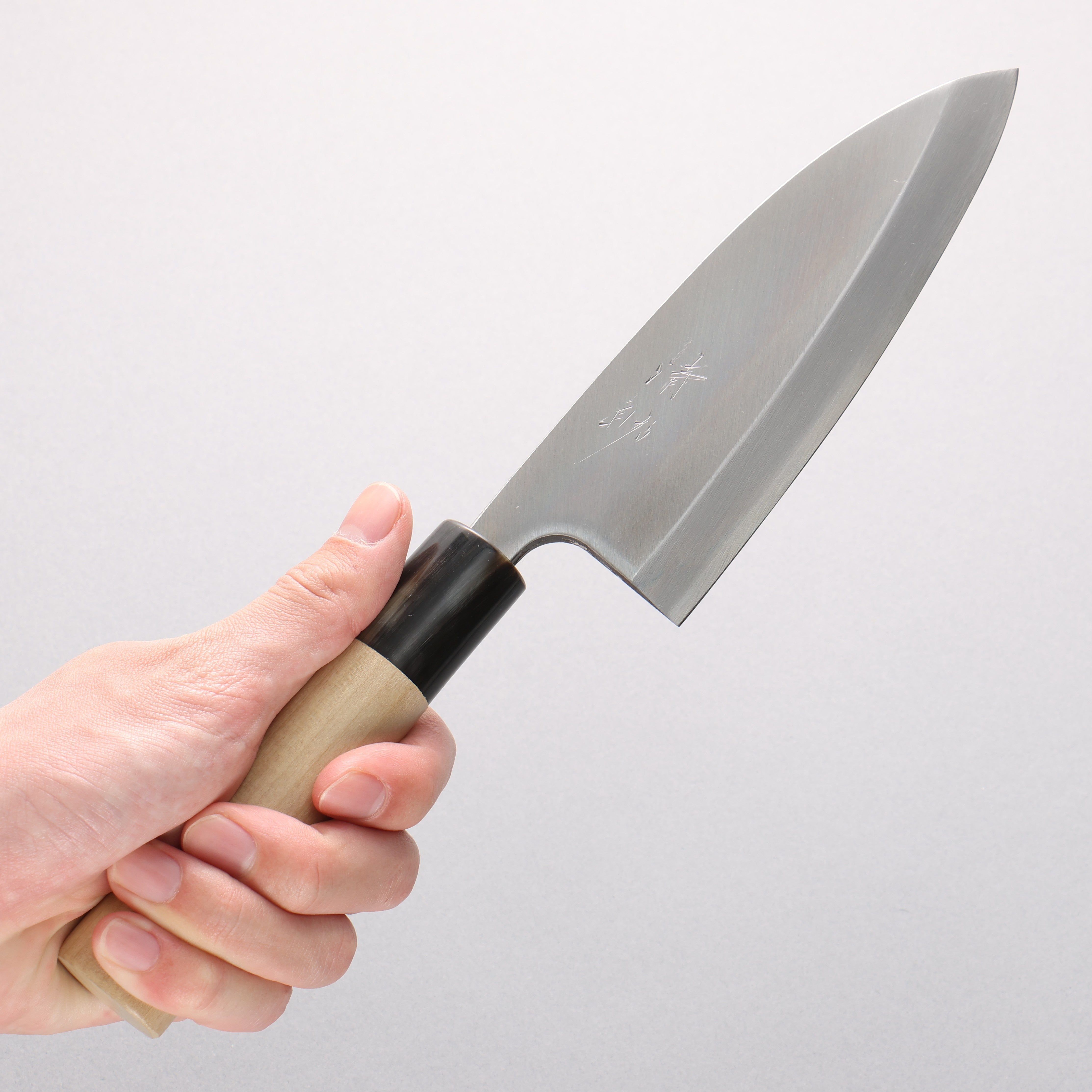 Seisuke Molybdenum Kasumitogi Deba Magnolia Handle - Japanny - Best Japanese Knife