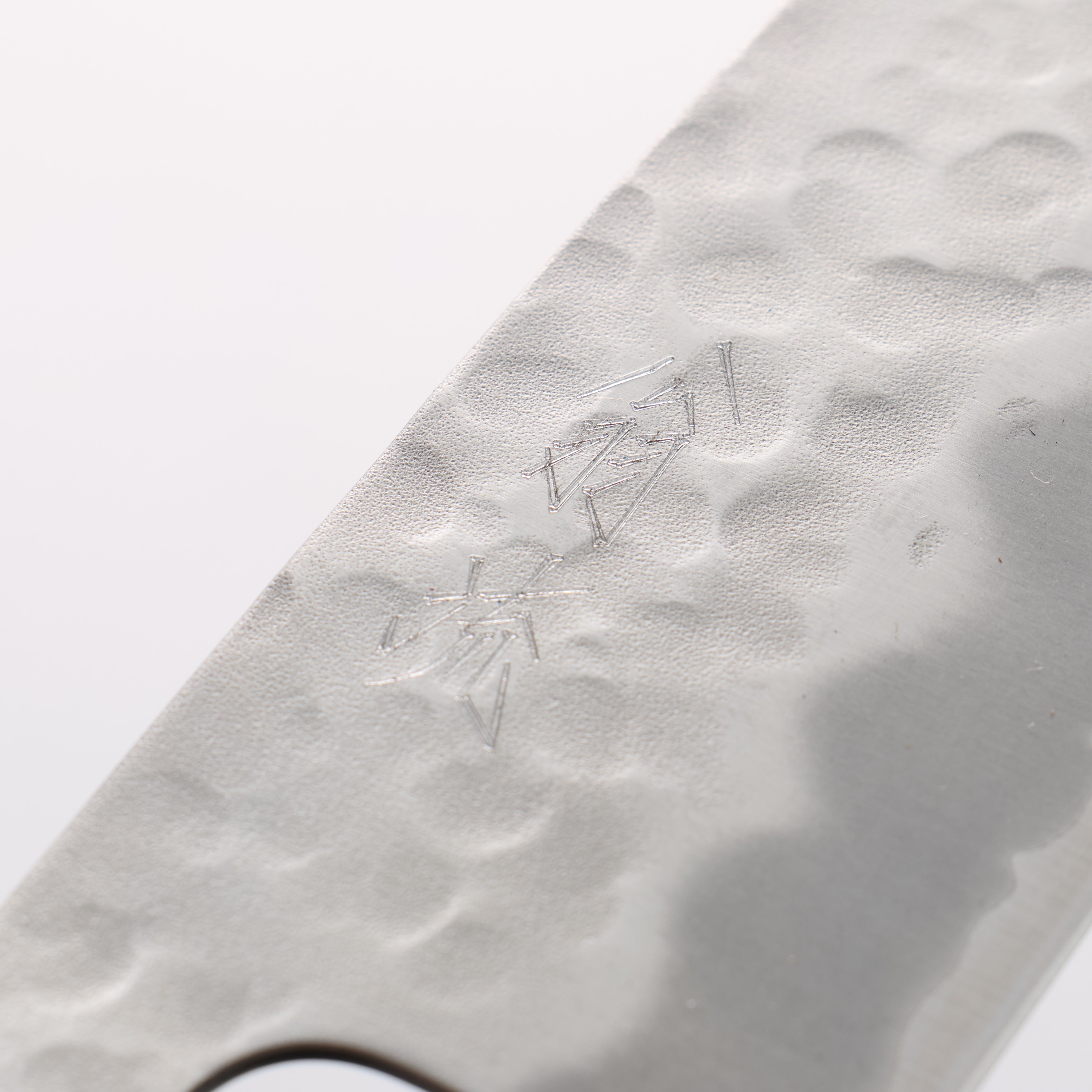 Oul White Steel No.2 Hammered Santoku 165mm Magnolia Handle - Japanny - Best Japanese Knife