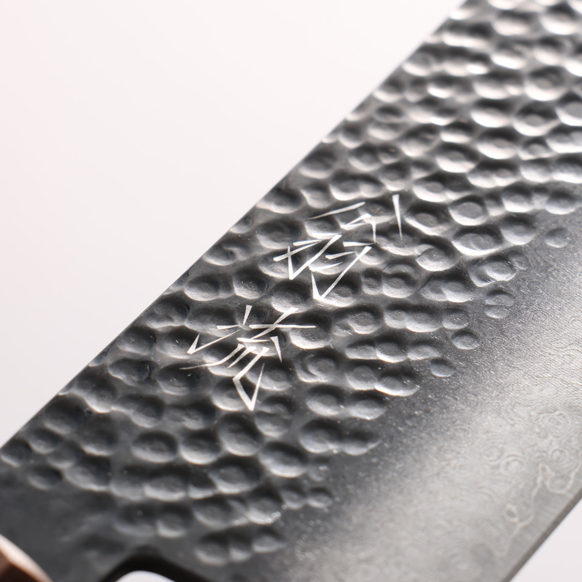 Oul VG10 Hammered Damascus Black dyeing Gyuto 210mm Walnut Handle