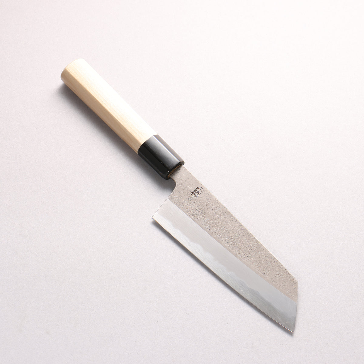 Kikuzuki White Steel No.2 Nashiji Kiritsuke Santoku 150mm Magnolia (Ferrule: Water Buffalo Horn) Handle