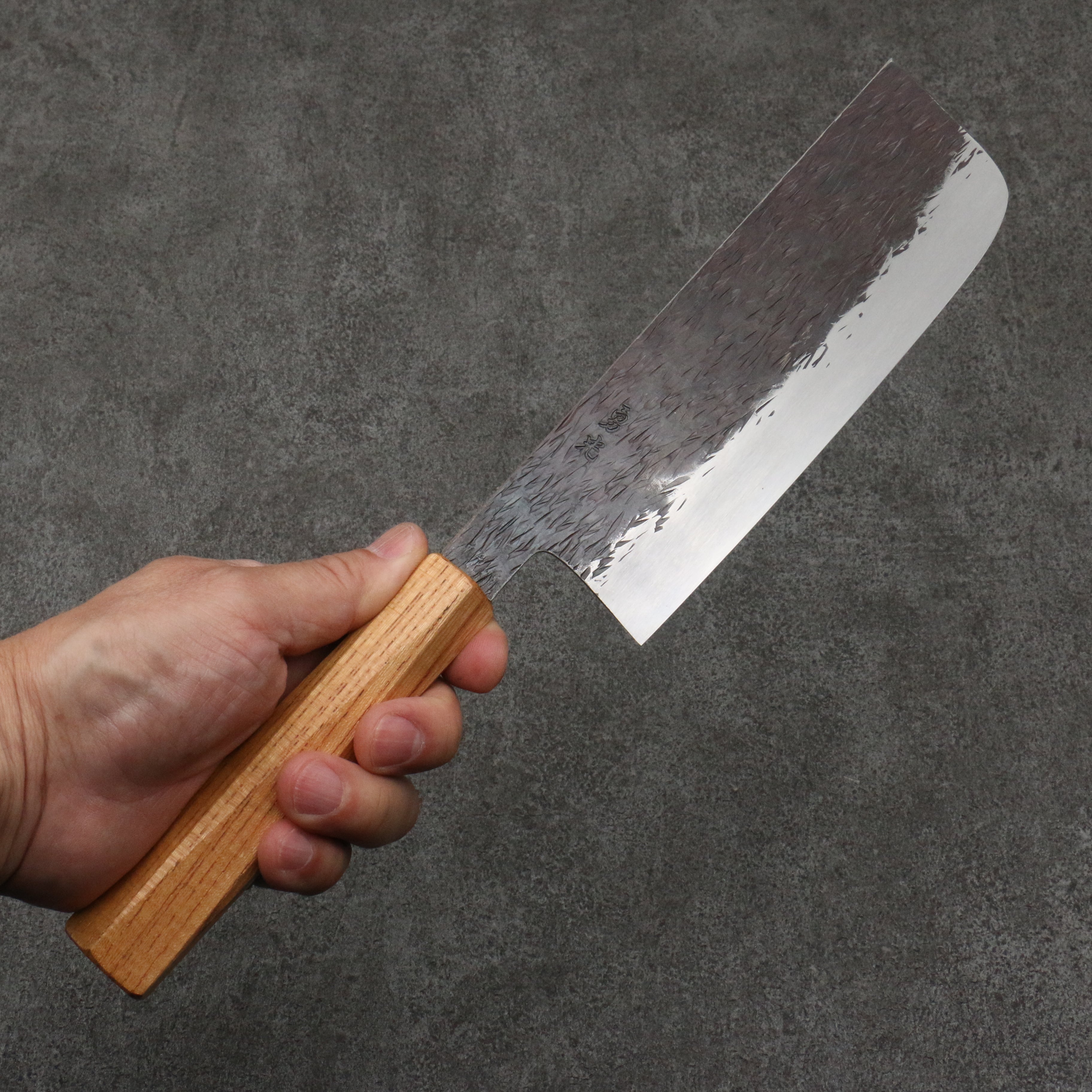 Isamitsu Abe White Steel No.1 Hammered Nakiri 165mm Oak (pentagonal) Handle - Japanny - Best Japanese Knife