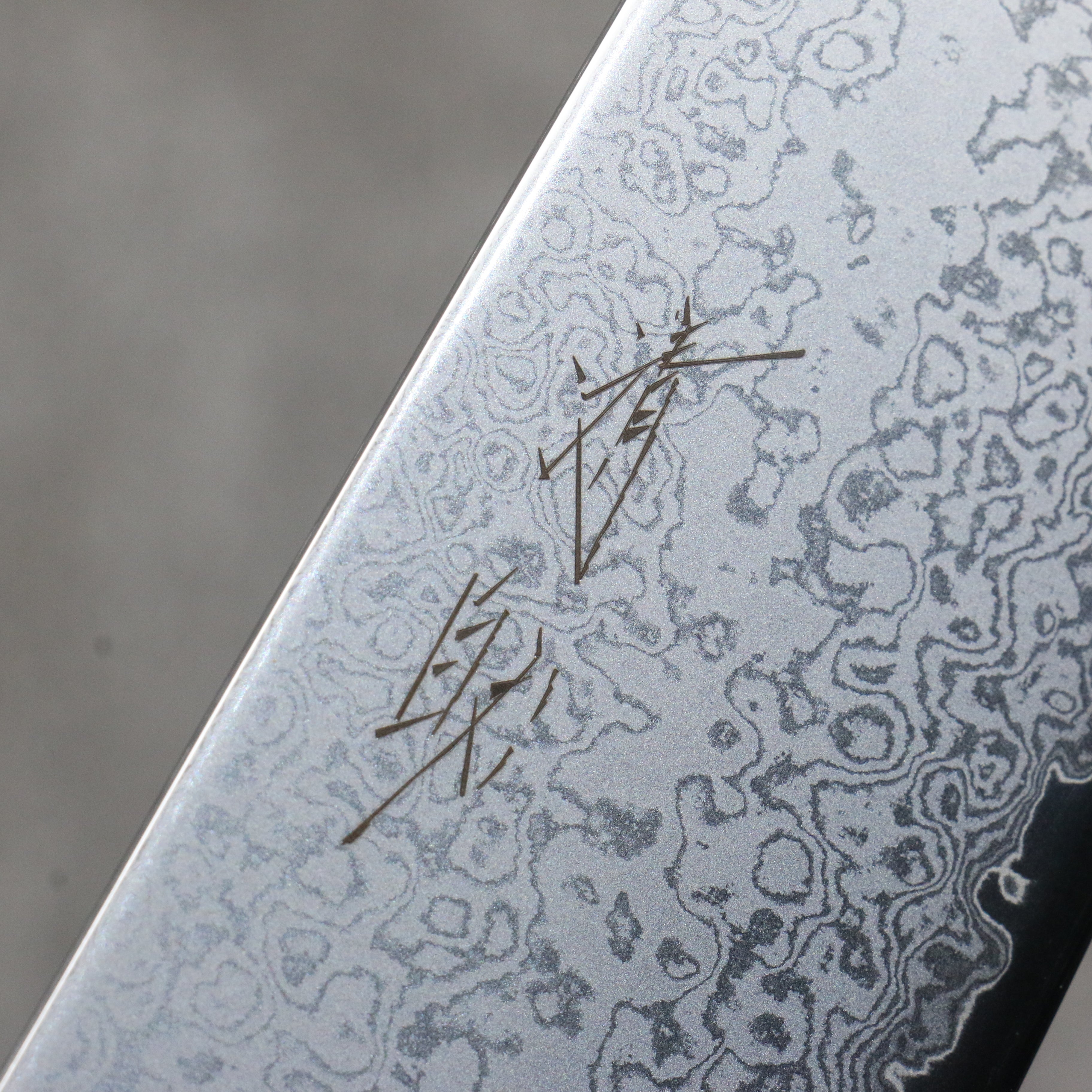 Seisuke VG10 Damascus Santoku 180mm Ebony Wood Handle - Japanny - Best Japanese Knife