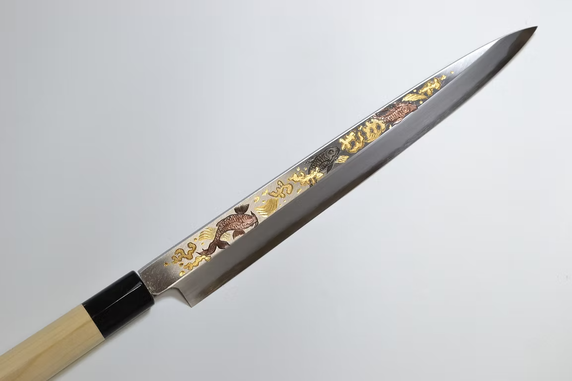 Sakai Takayuki Metal Decorated Engraving by Kubota Dance of Koi White Steel Kasumitogi Yanagiba 270mm Magnolia (Ferrule: Water Buffalo Horn) Handle