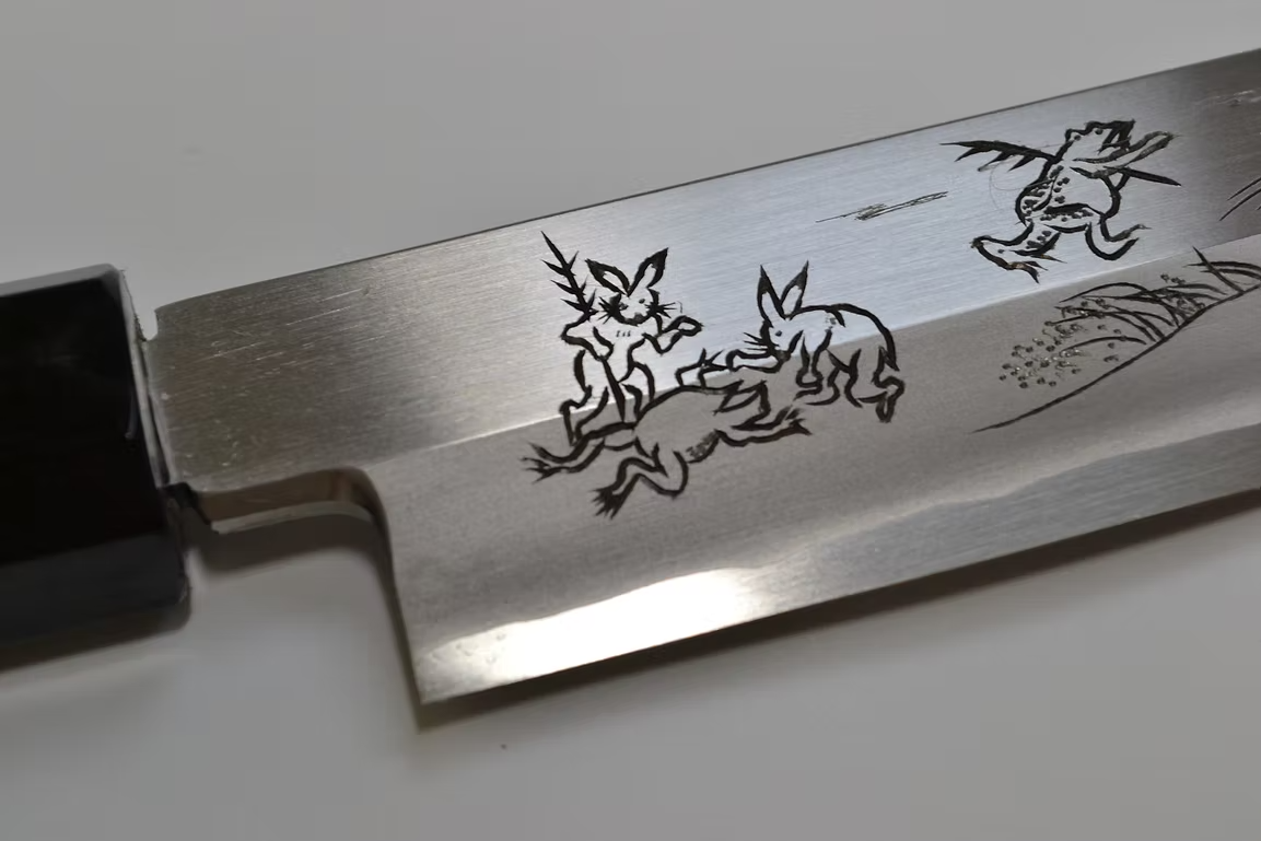 Sakai Takayuki Metal Decorated Engraving by Kubota Chōjū giga Silver Steel No.3 Sakimaru Yanagiba 330mm Wenge (ferrule: Black Buffalo Horn) Handle
