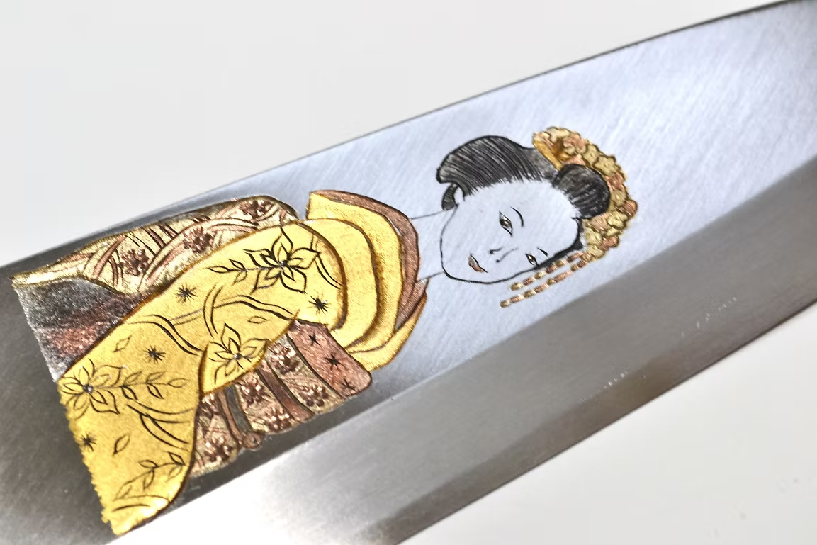 Sakai Takayuki Metal Decorated Engraving by Kubota Geisha White Steel Kasumitogi Deba 240mm Magnolia (Ferrule: Water Buffalo Horn) Handle
