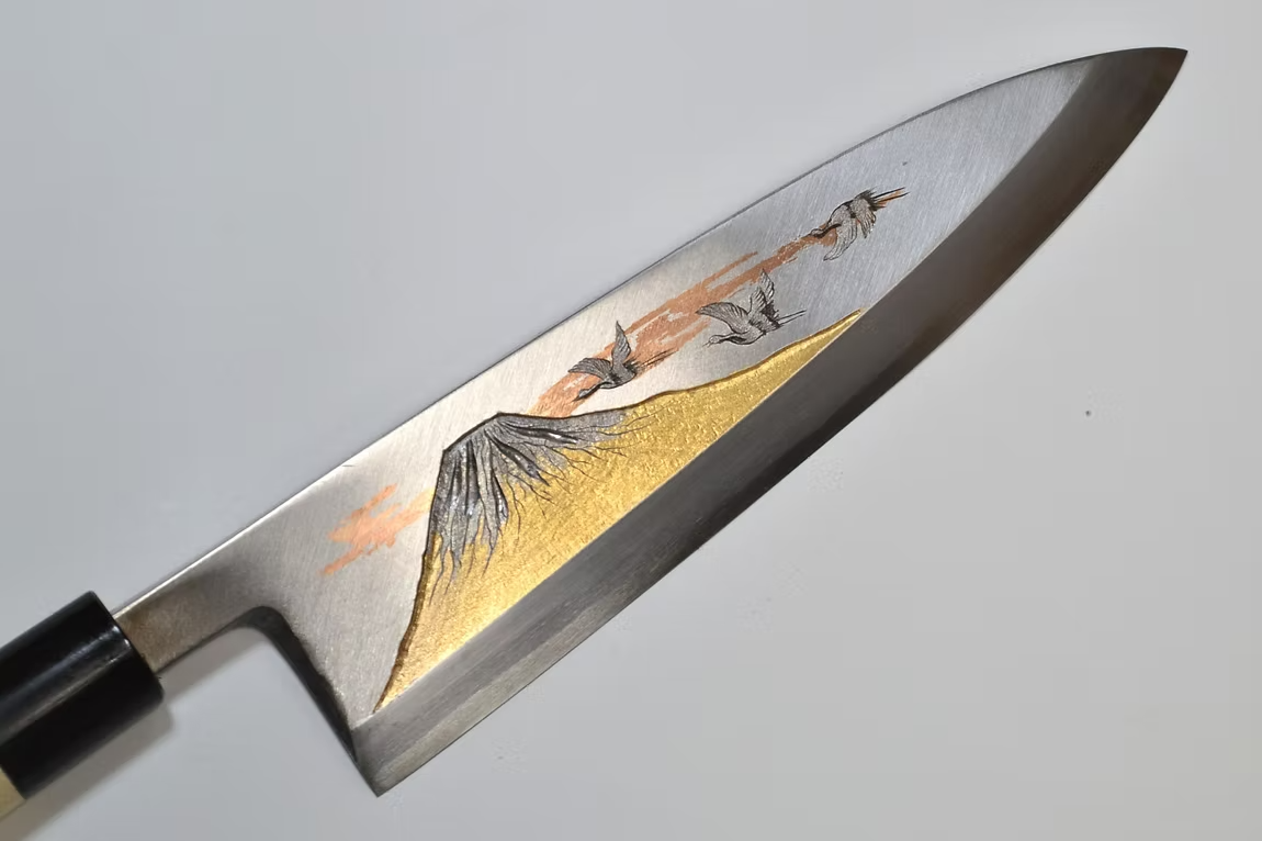 Sakai Takayuki Metal Decorated Engraving by Kubota Mt. Fuji and Cranes White Steel Kasumitogi Deba 240mm Magnolia (Ferrule: Water Buffalo Horn) Handle