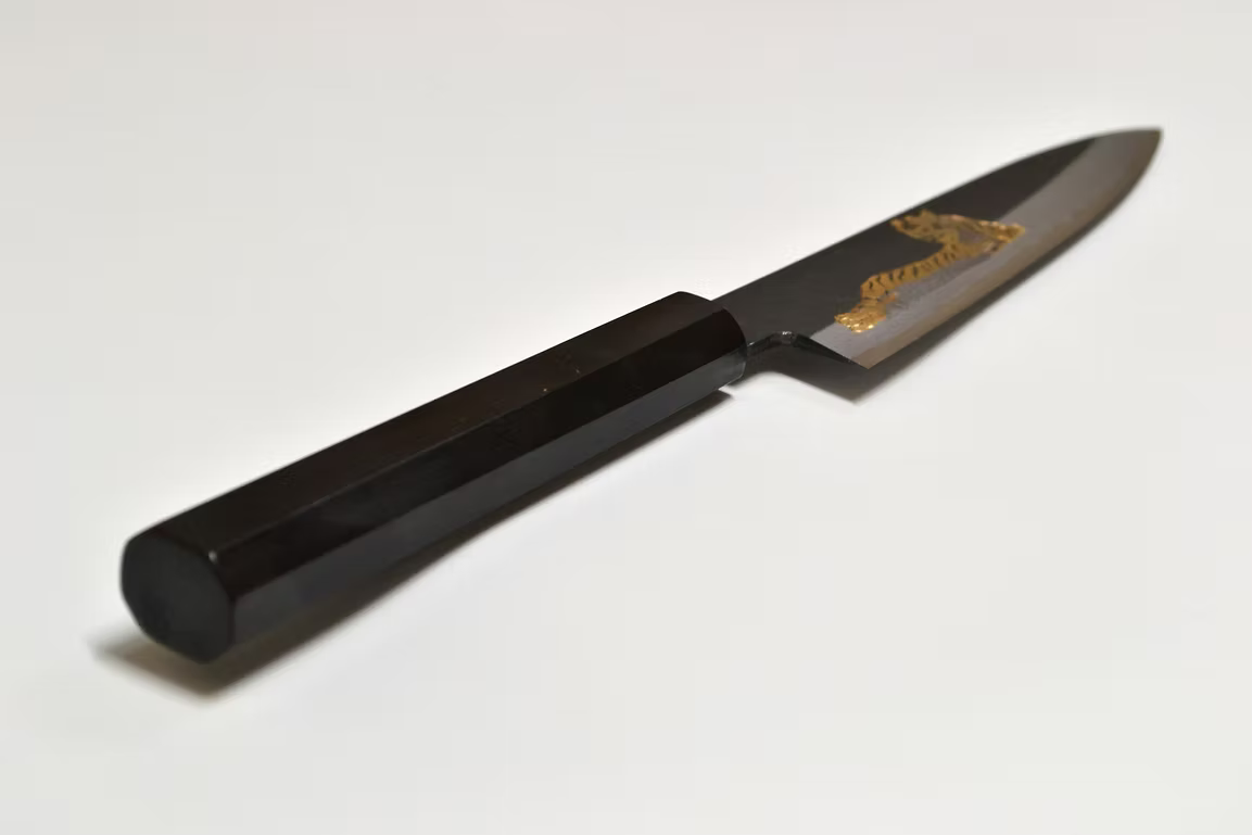 Sakai Takayuki Metal Decorated Engraving by Kubota Ravenous Tiger White Steel No.2 Black Finished Petty-Utility 150mm Ebony Wood (ferrule: Black Water Buffalo Horn And Silver Ring) Handle