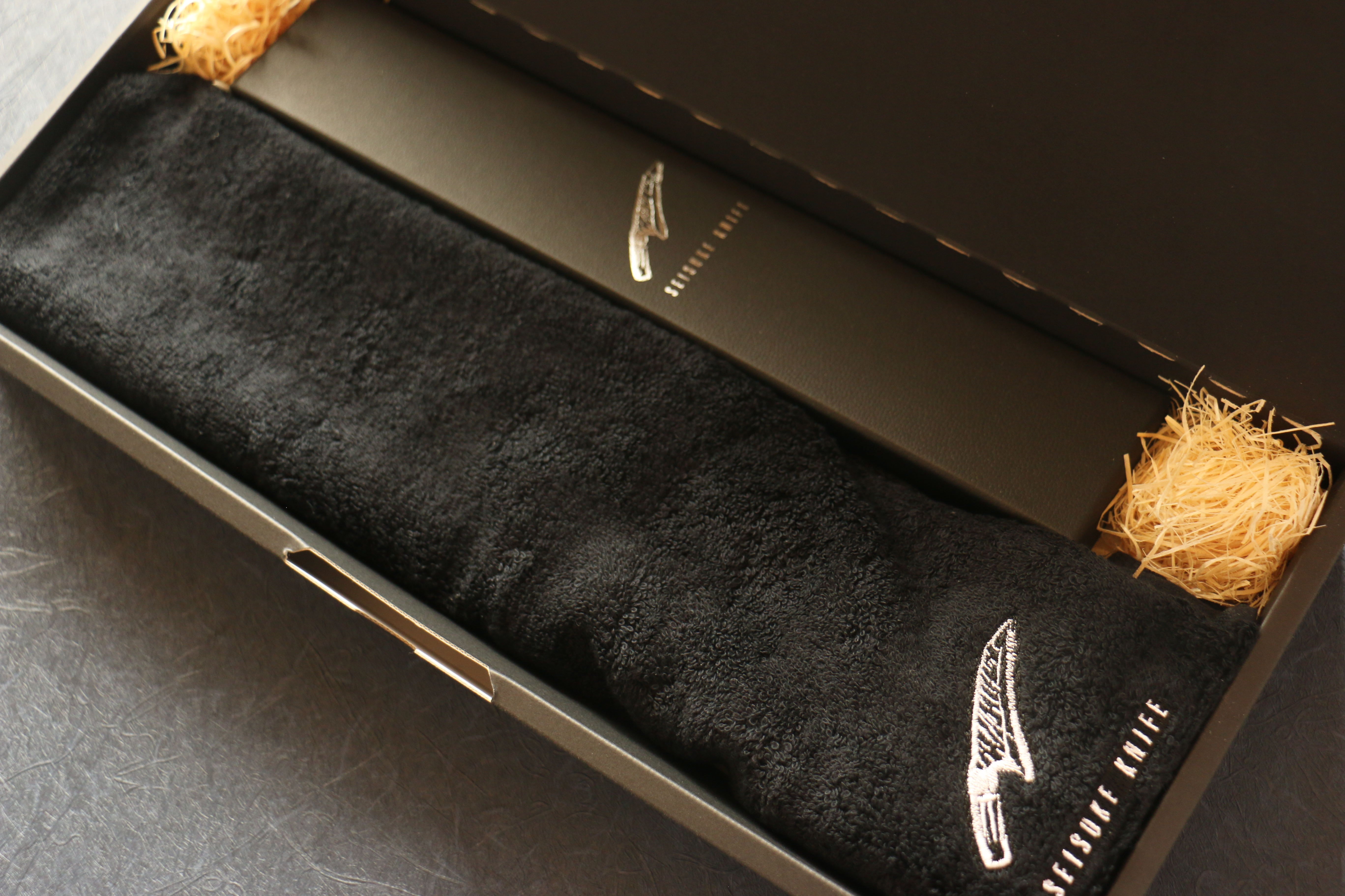 Seisuke Swedish Steel-stn Petty-Utility Mahogany Handle - Japanny - Best Japanese Knife