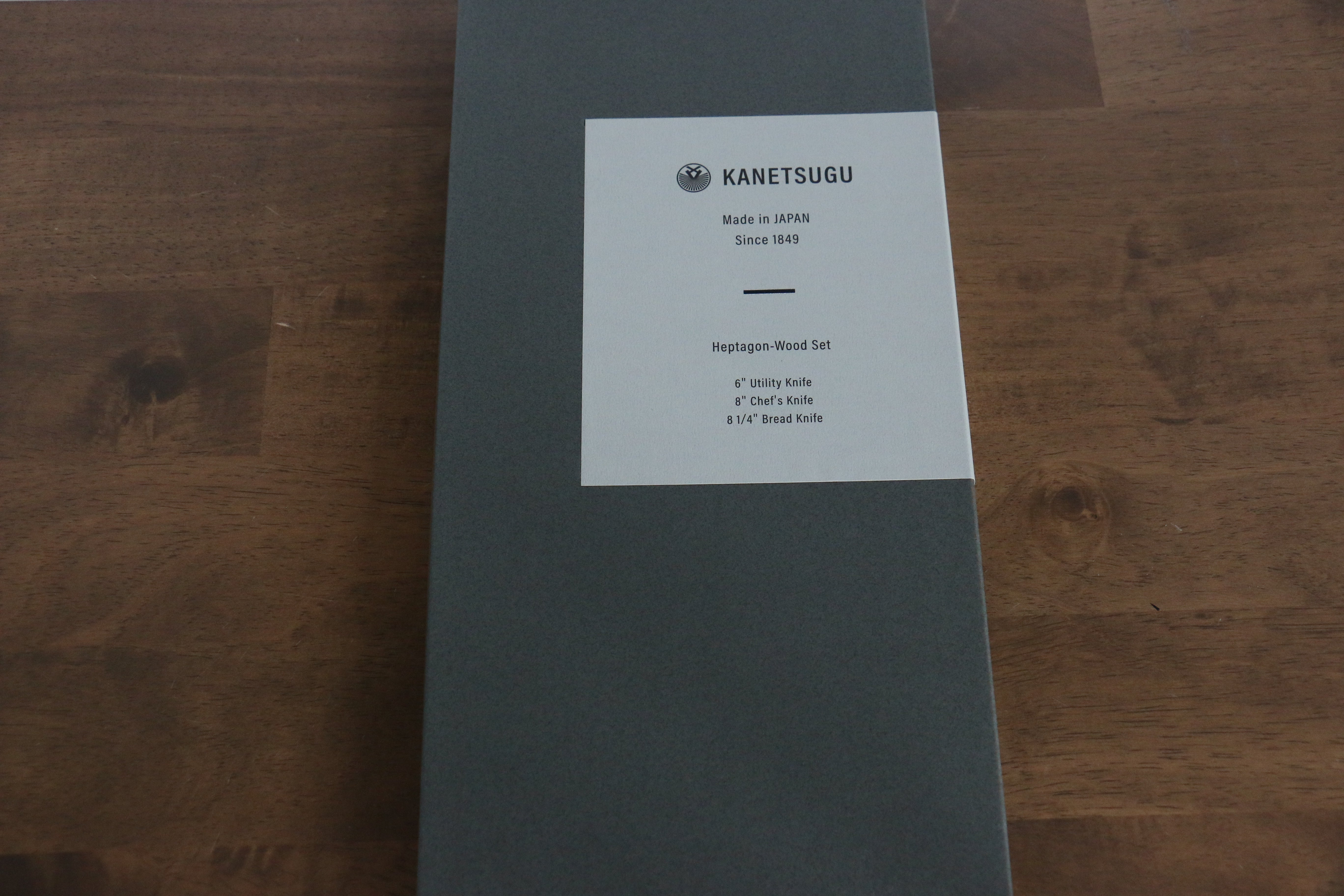 Seki Kanetsugu Heptagon Wood VG10 Hammered Petty Knife & Gyuto & Bread Knife Set - Japanny - Best Japanese Knife