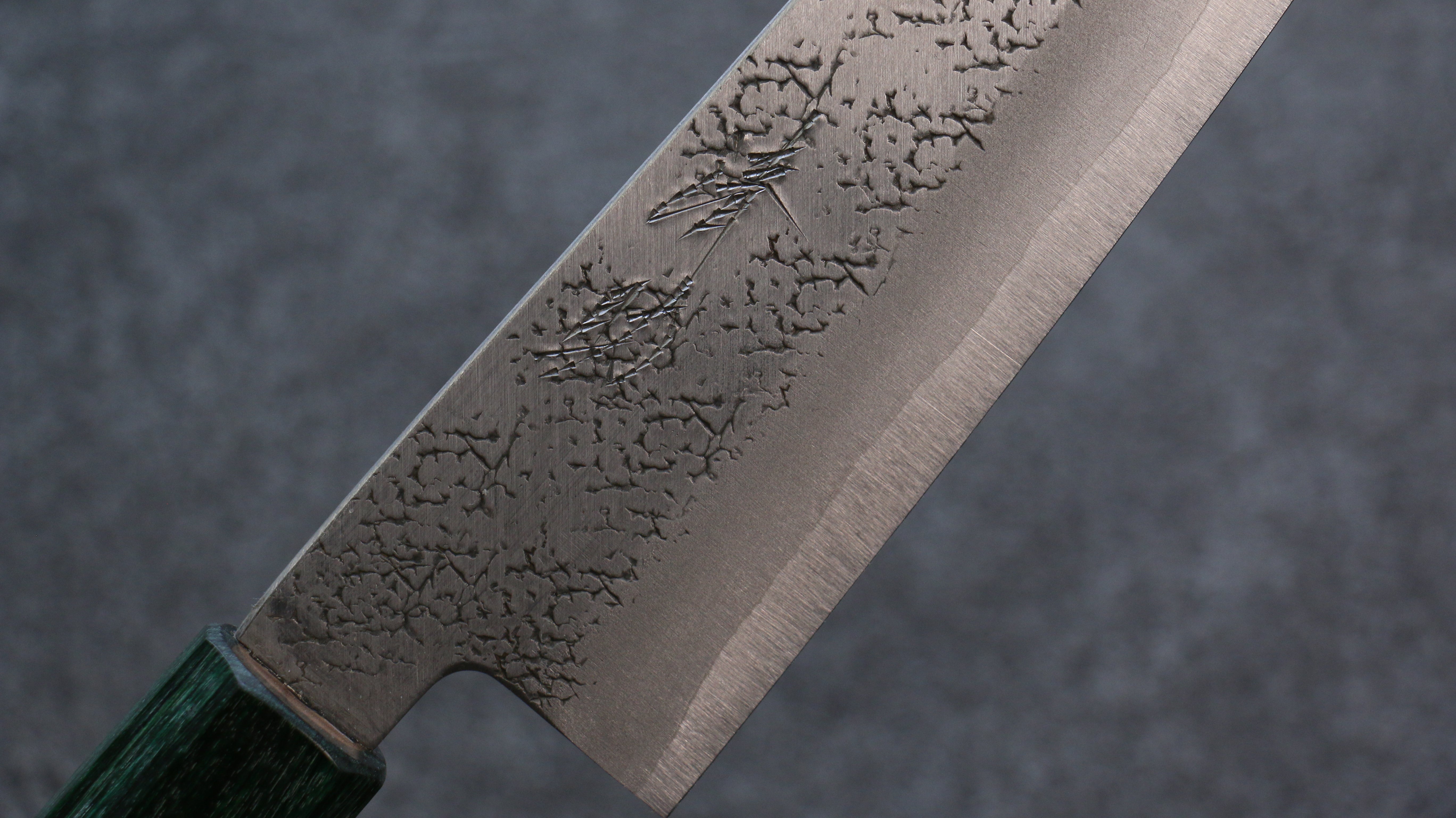 Seisuke Blue Super Hammered Santoku 165mm Walnut (With Double Green Pakka wood) Handle - Japanny - Best Japanese Knife