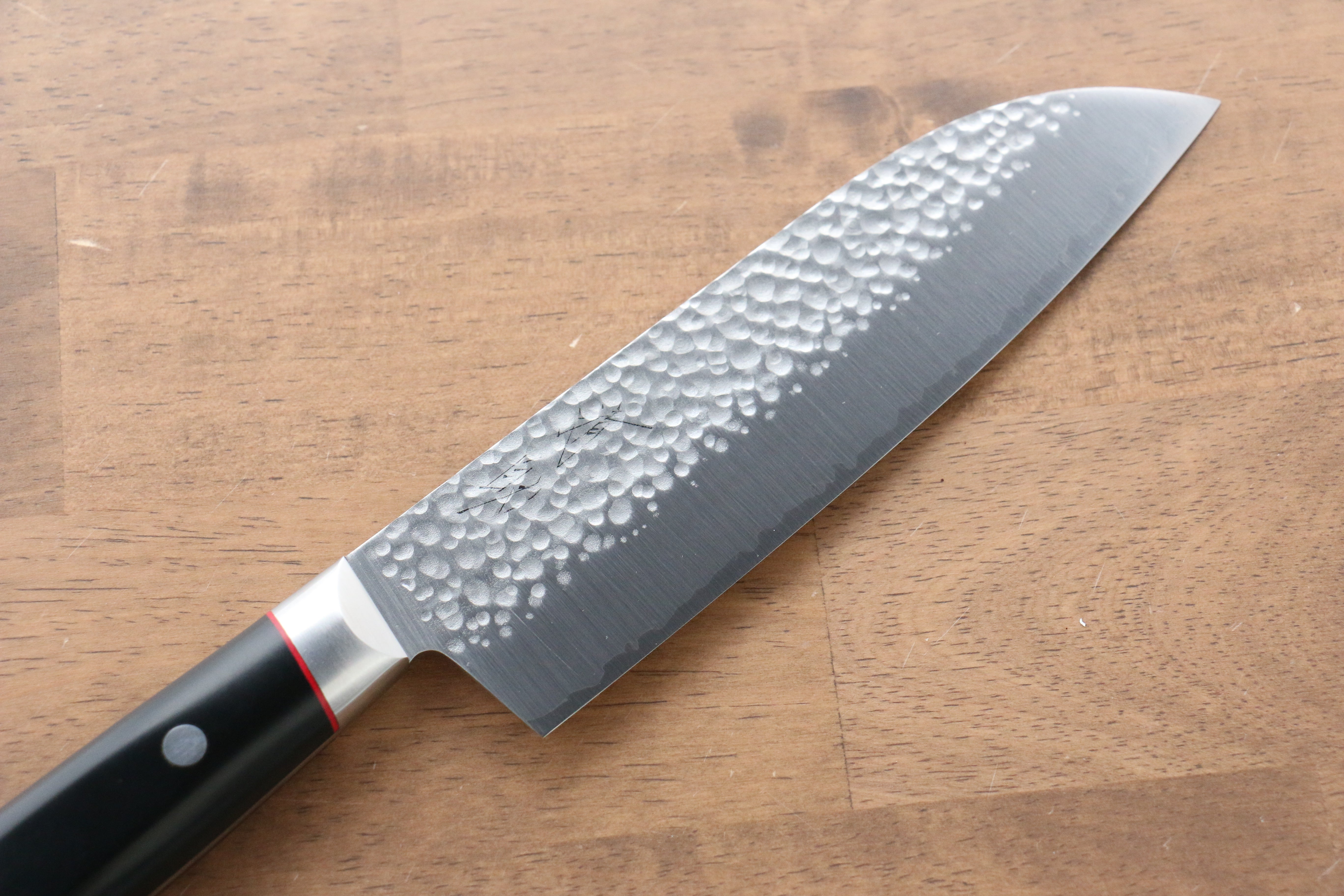 Seisuke PRO-J VG10 Hammered Santoku 170mm Black Micarta Handle - Japanny - Best Japanese Knife