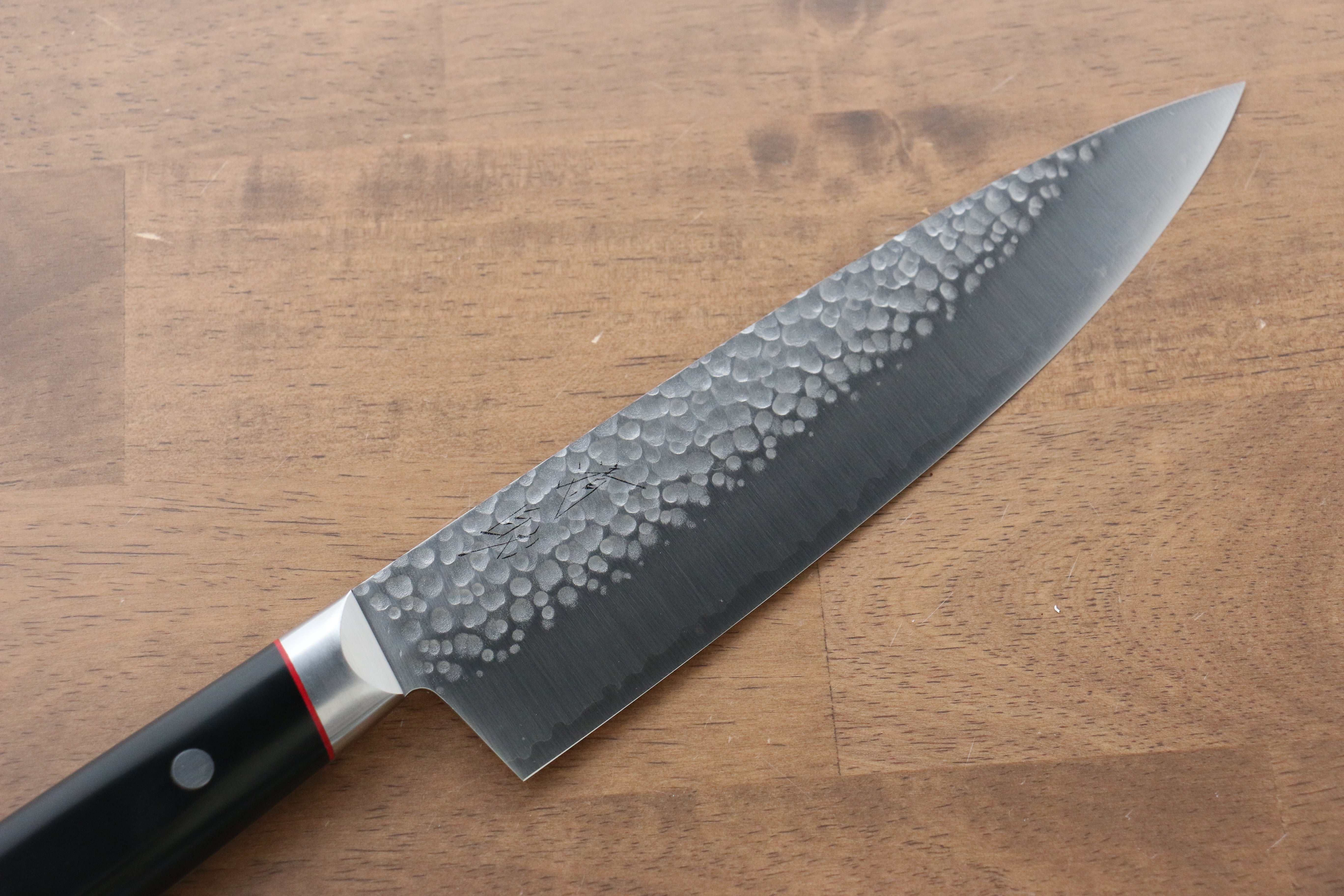Seisuke PRO-J VG10 Hammered Gyuto 200mm Black Micarta Handle - Japanny - Best Japanese Knife