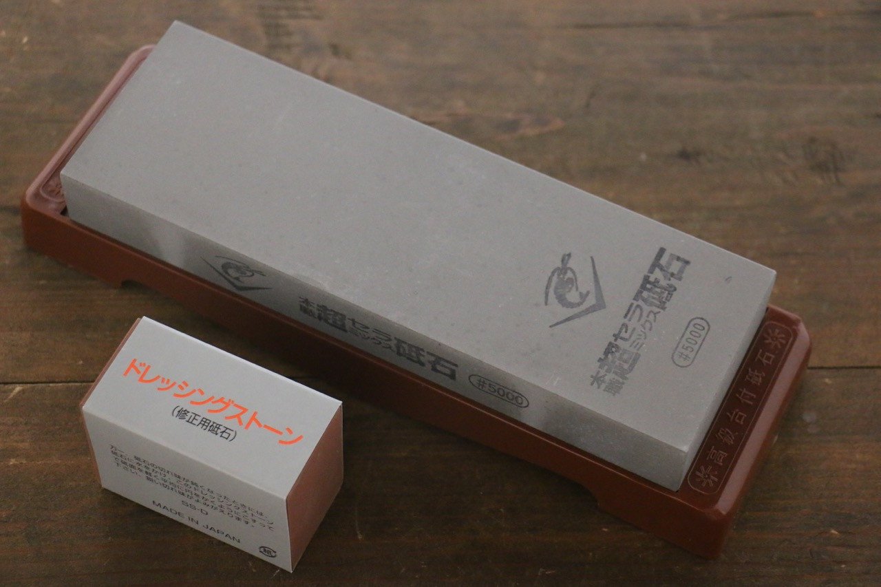 Naniwa Ceramic Chosera Fine Sharpening Stone with Plastic Base- #5000 - Japanny - Best Japanese Knife