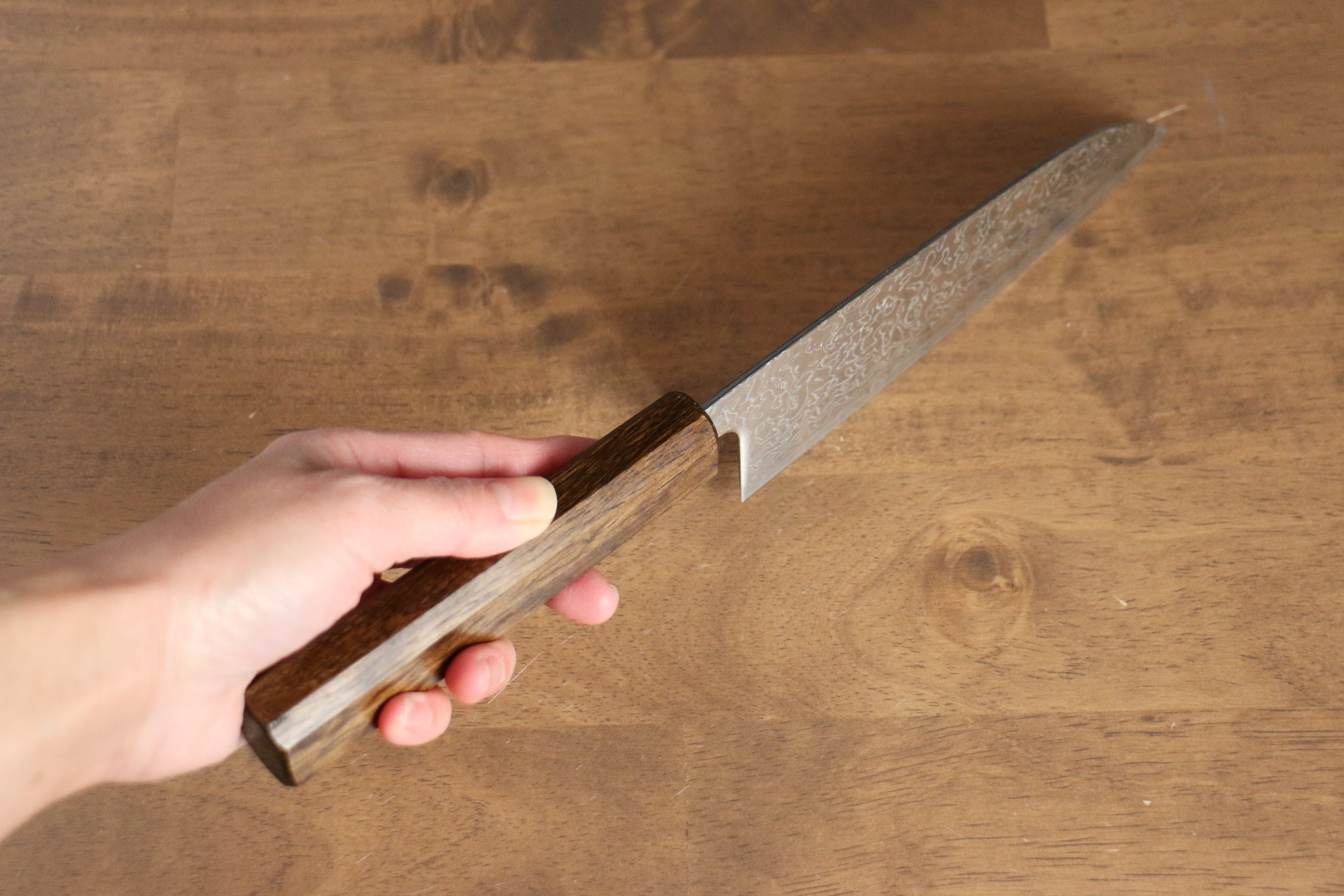 Seisuke VG10 Mirrored Finish Damascus Santoku 165mm Oak Handle - Japanny - Best Japanese Knife