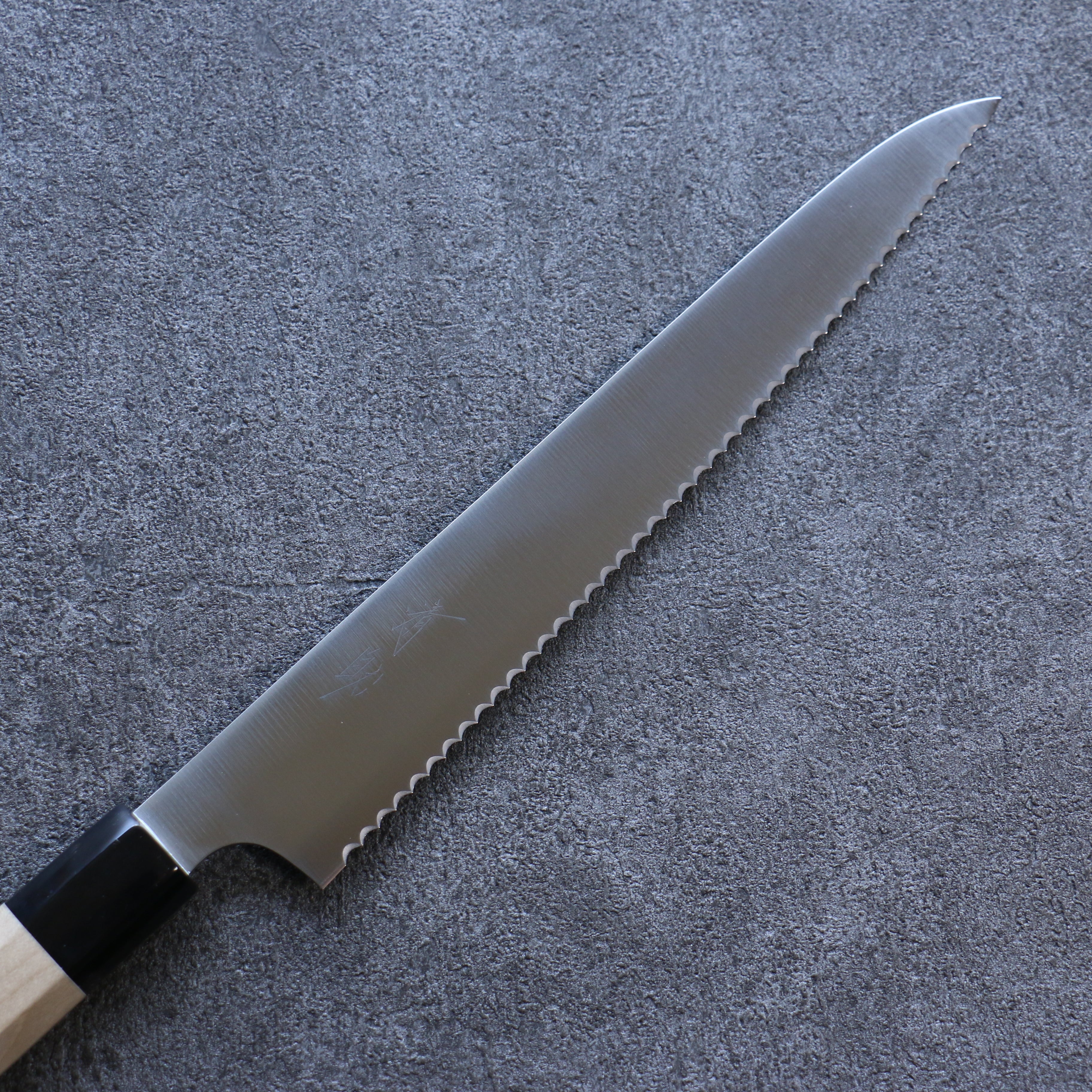 Seisuke Stainless Steel Bread Slicer 240mm Magnolia Handle - Japanny - Best Japanese Knife