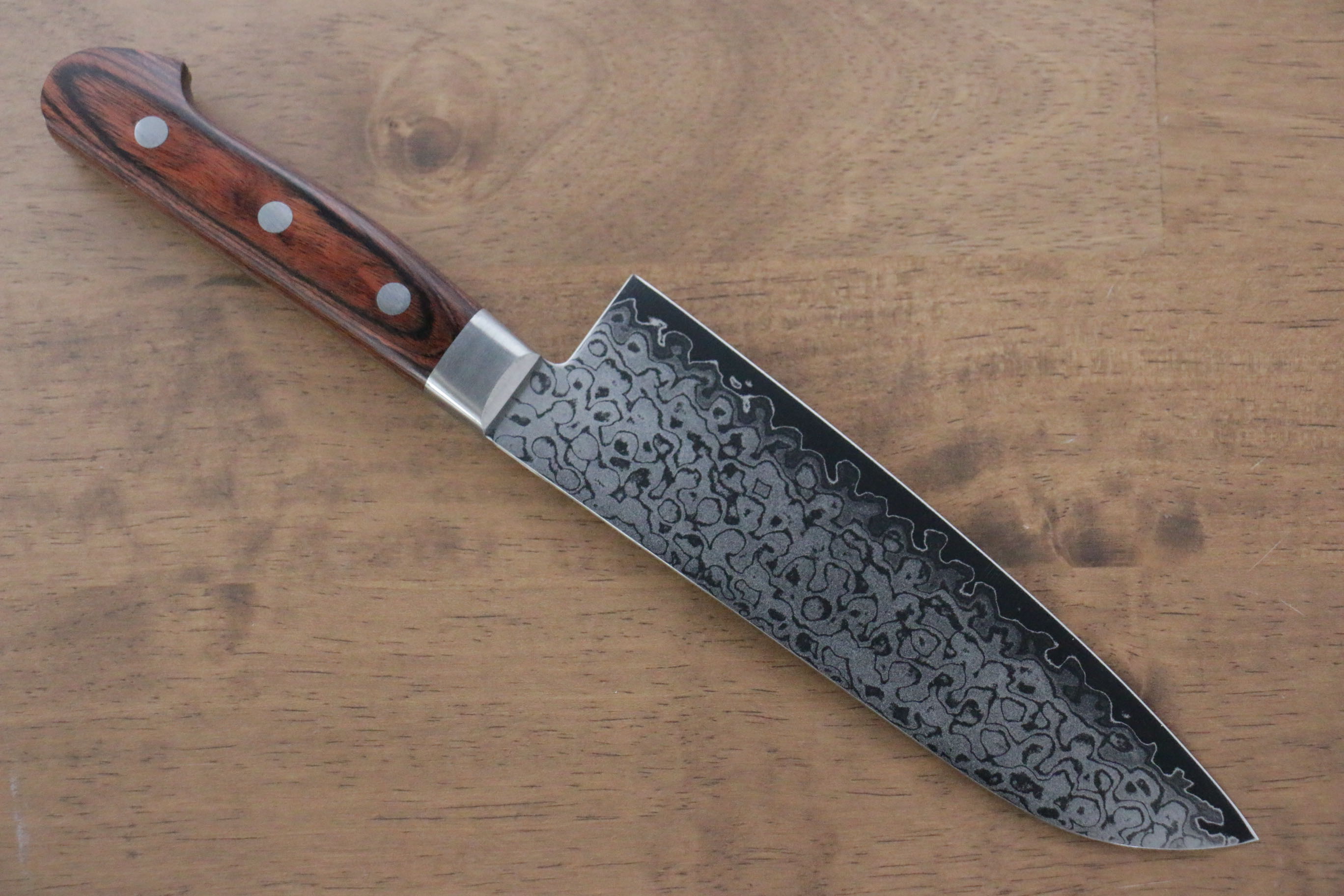 Sakai Takayuki VG10 17 Layer Damascus Mirrored Finish Santoku 165mm - Japanny - Best Japanese Knife
