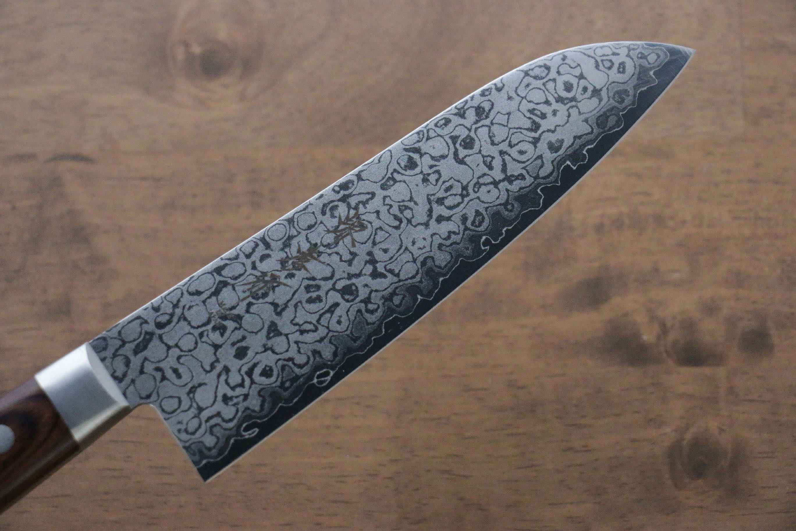 Sakai Takayuki VG10 17 Layer Damascus Mirrored Finish Santoku 165mm - Japanny - Best Japanese Knife