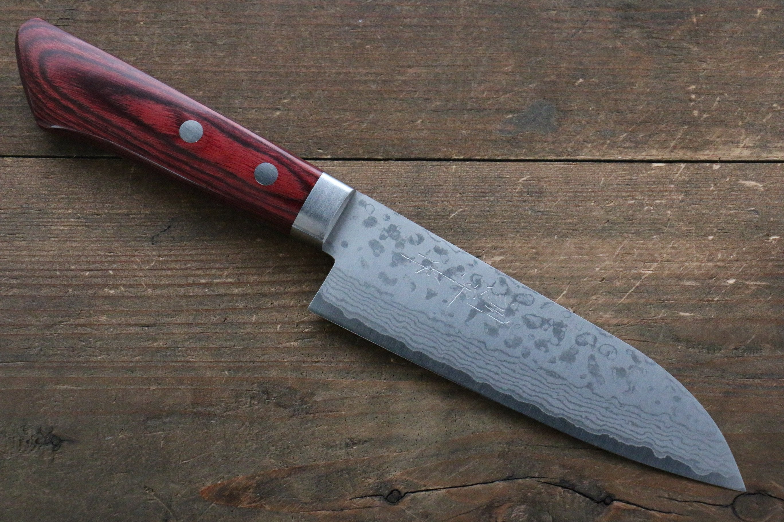 Kunihira Sairyu VG10 Damascus Small Santoku 135mm Red Pakka wood Handle - Japanny - Best Japanese Knife