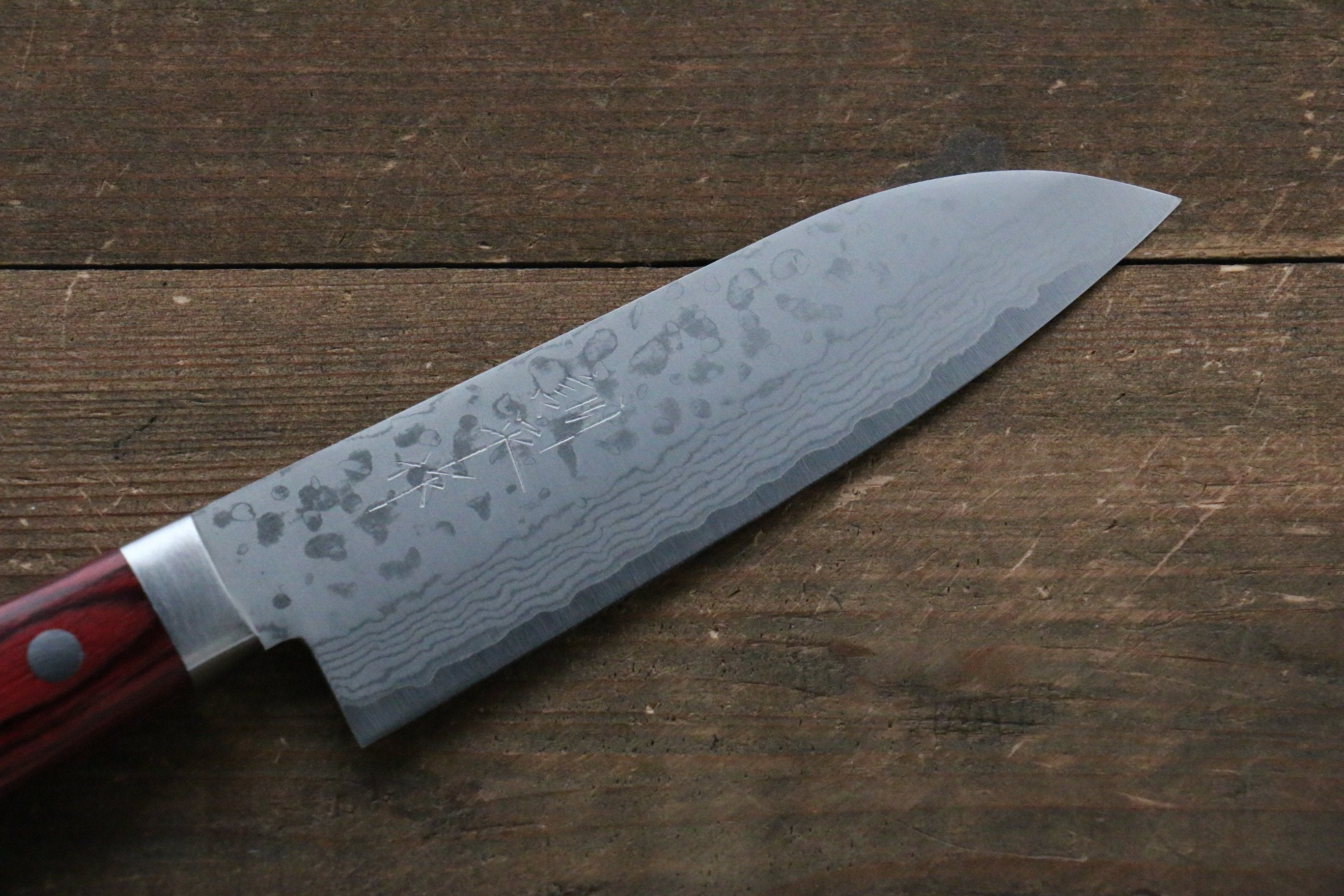 Kunihira Sairyu VG10 Damascus Small Santoku 135mm Red Pakka wood Handle - Japanny - Best Japanese Knife