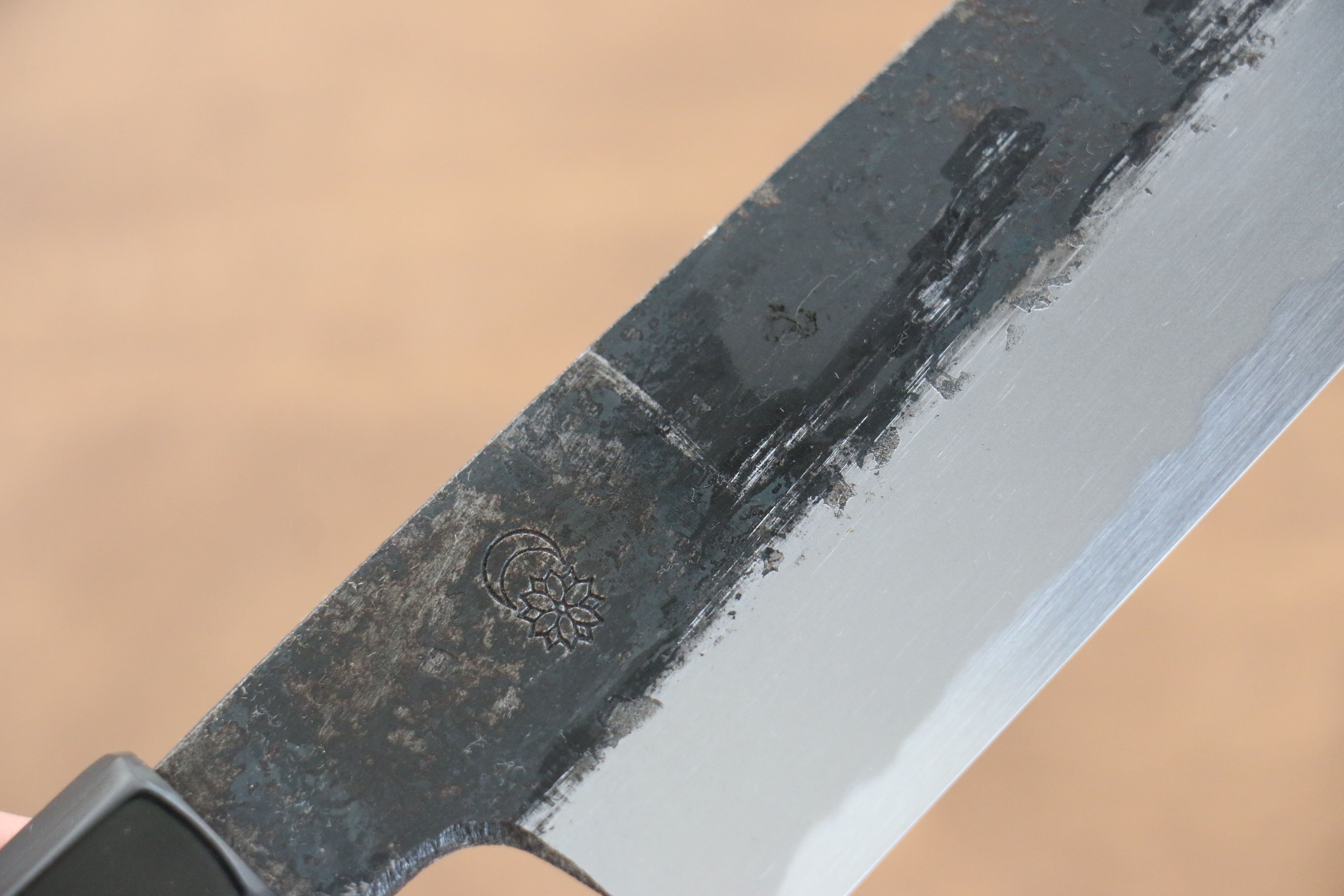 Kikuzuki White Steel No.2 Black Finished Kiritsuke Santoku 180mm Magnolia Handle - Japanny - Best Japanese Knife