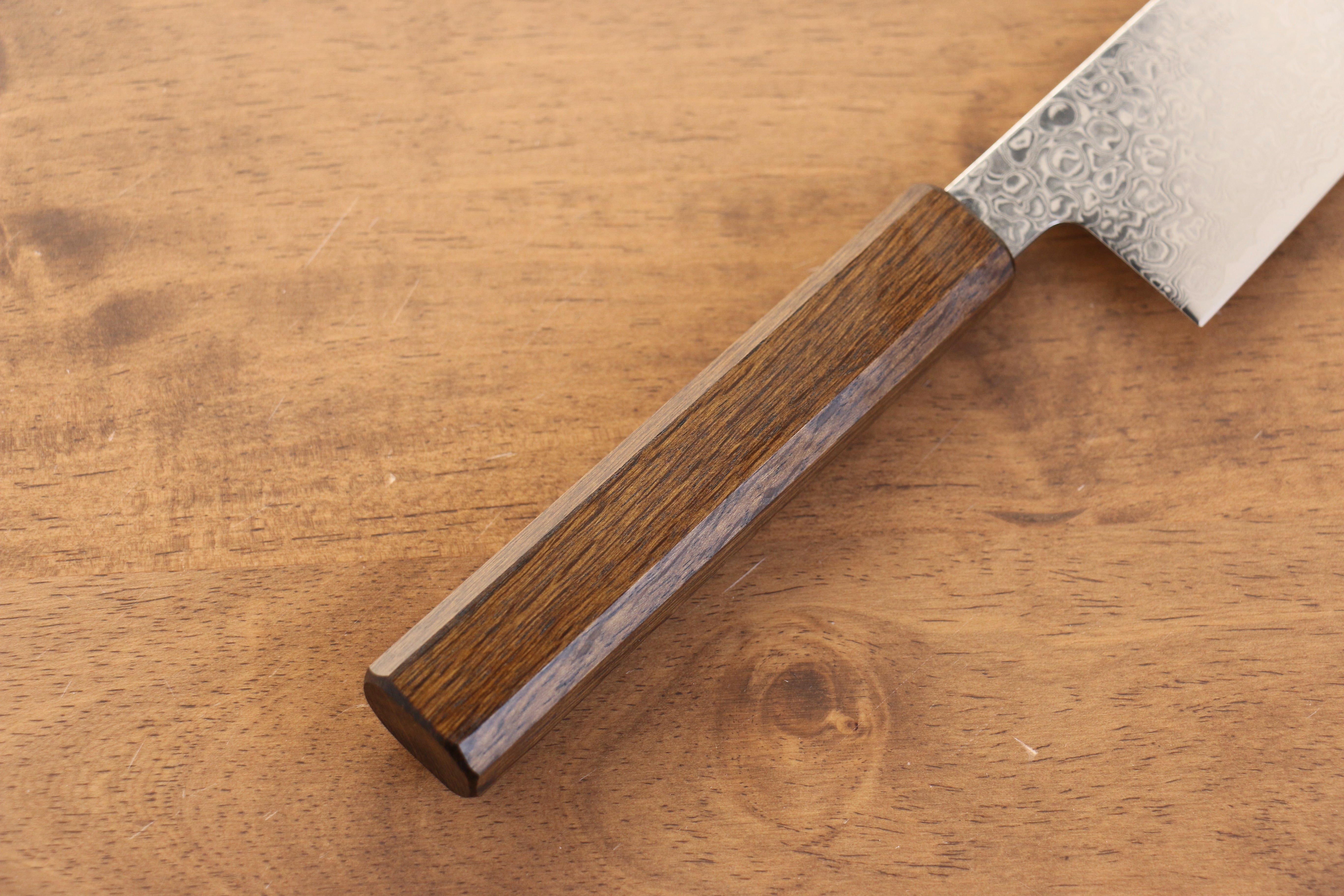 Seisuke ZA-18 Mirrored Finish Damascus Santoku 180mm Oak Handle - Japanny - Best Japanese Knife