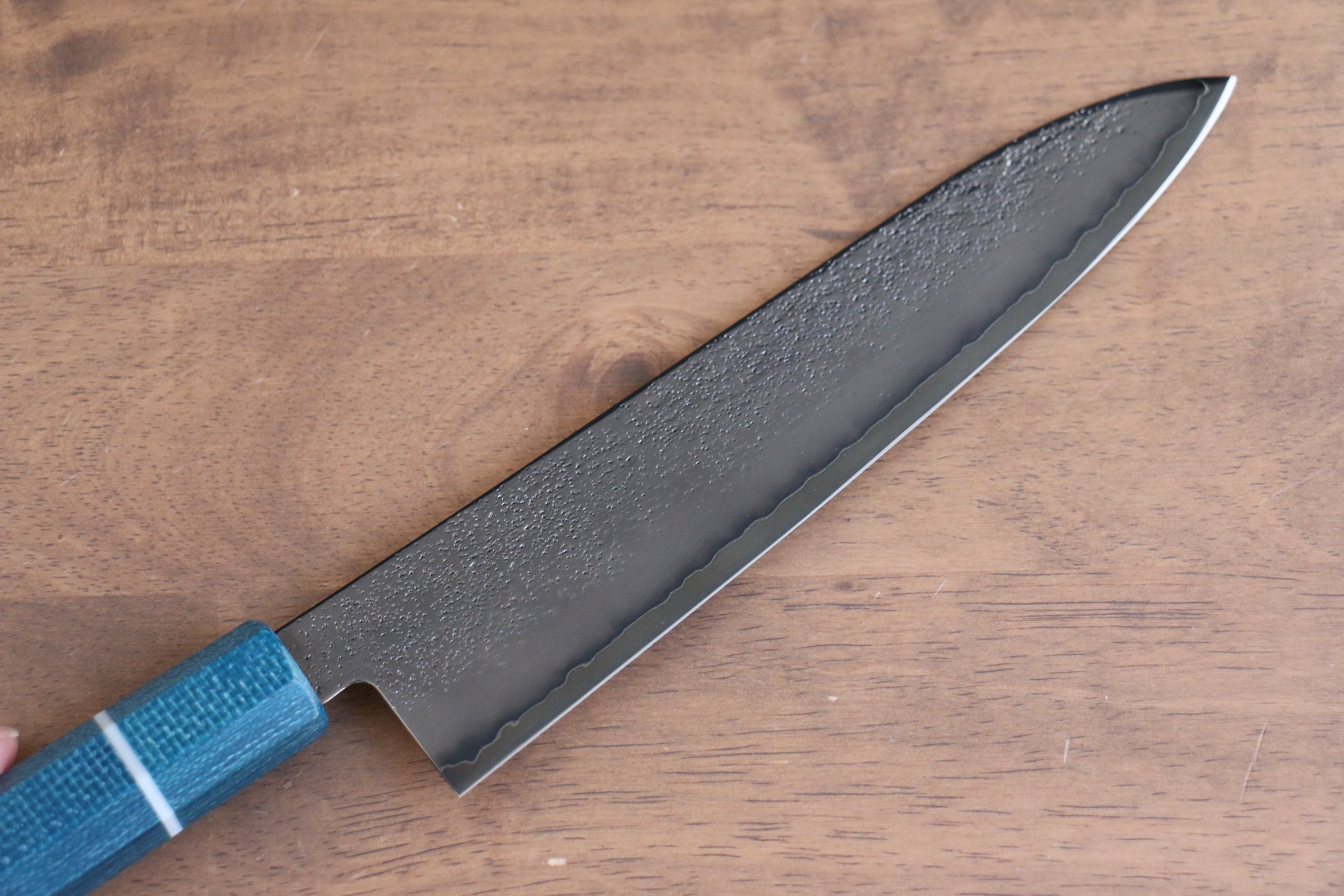 Seisuke VG5 Nashiji black dye Gyuto 210mm Blue Canvas Micarta Handle - Japanny - Best Japanese Knife