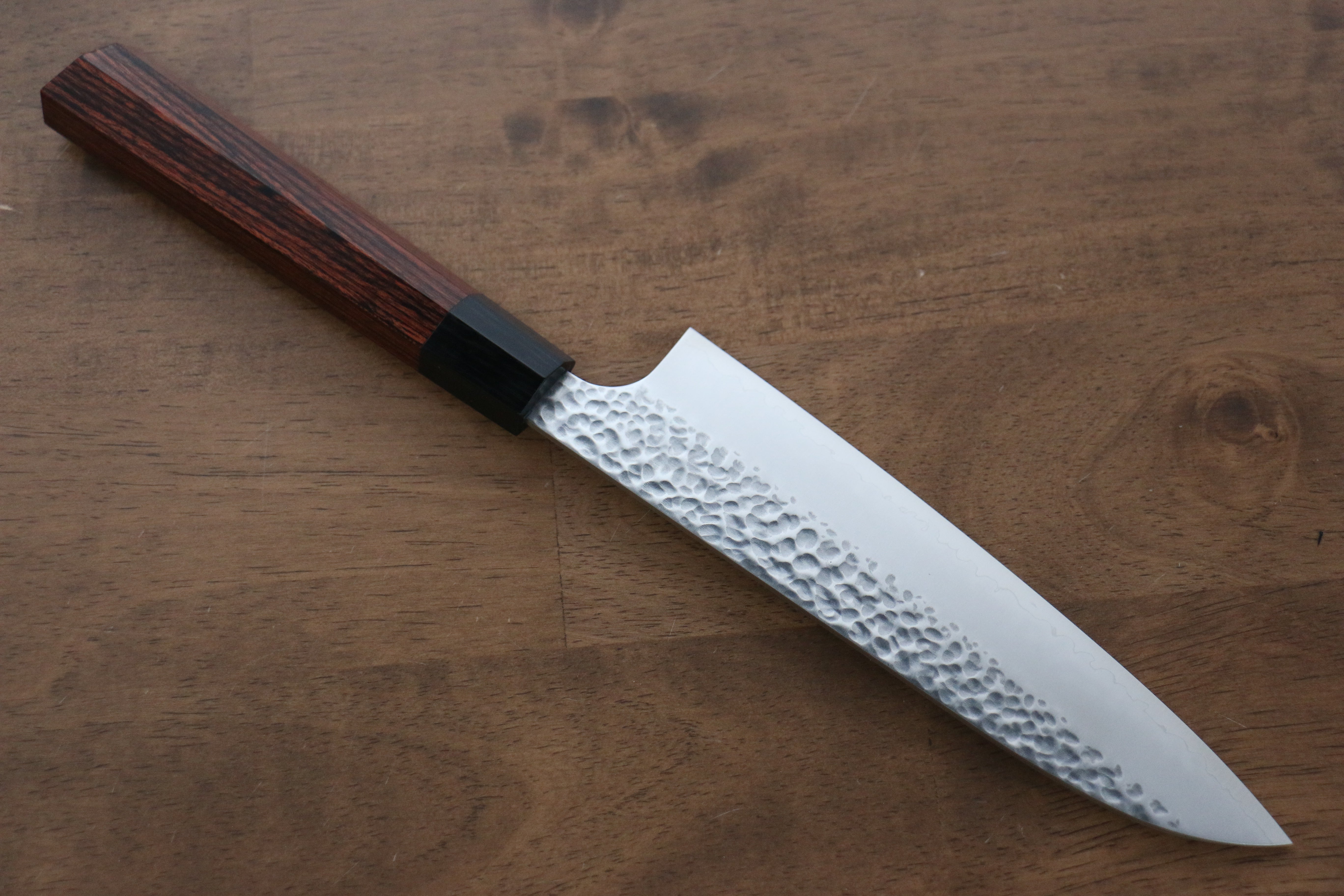 Seki Kanetsugu Heptagon Wood VG10 Hammered Santoku 170mm Pakka wood (heptagonal) Handle - Japanny - Best Japanese Knife