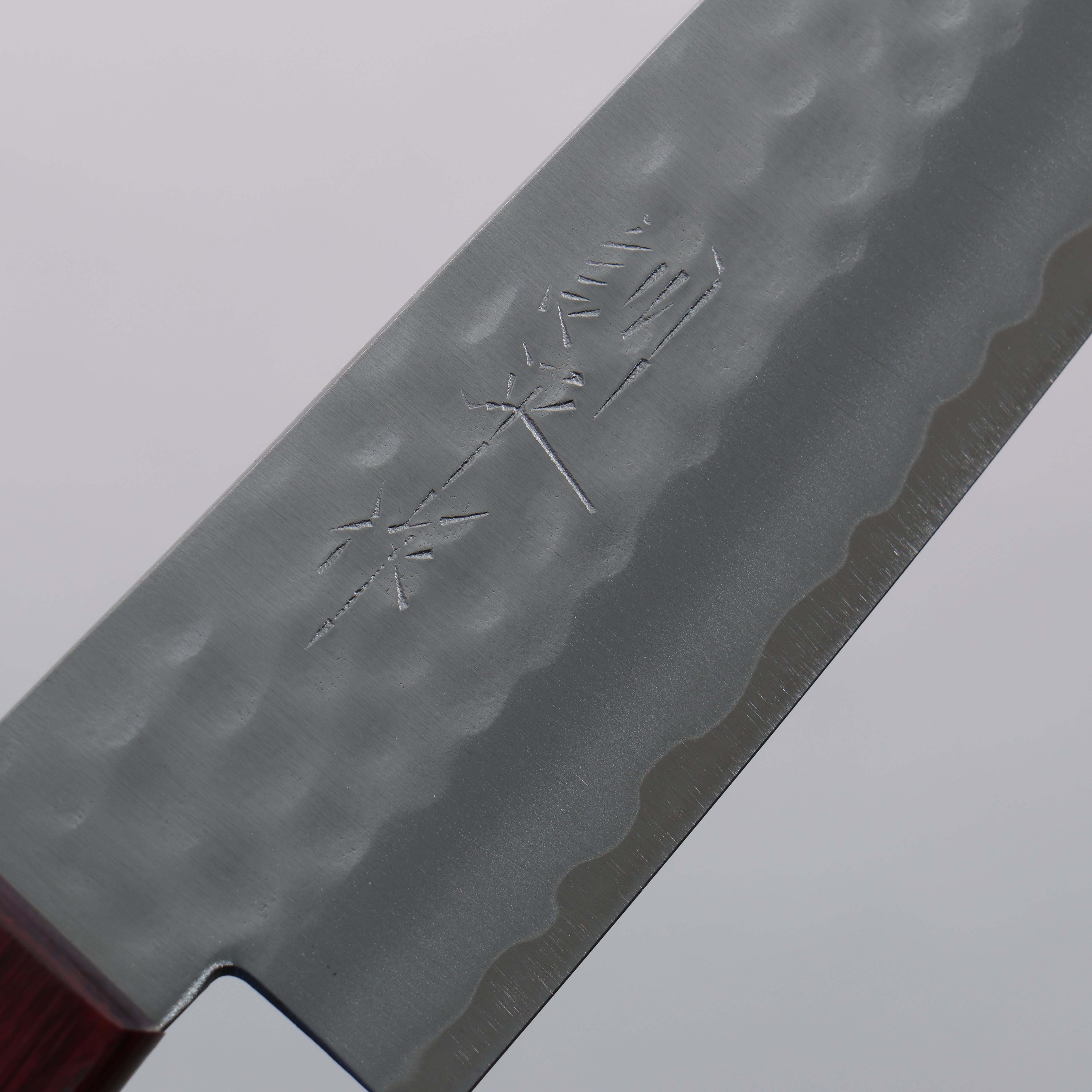 Kunihira VG1 Hammered Small Santoku 130mm Red Pakka wood Handle - Japanny - Best Japanese Knife