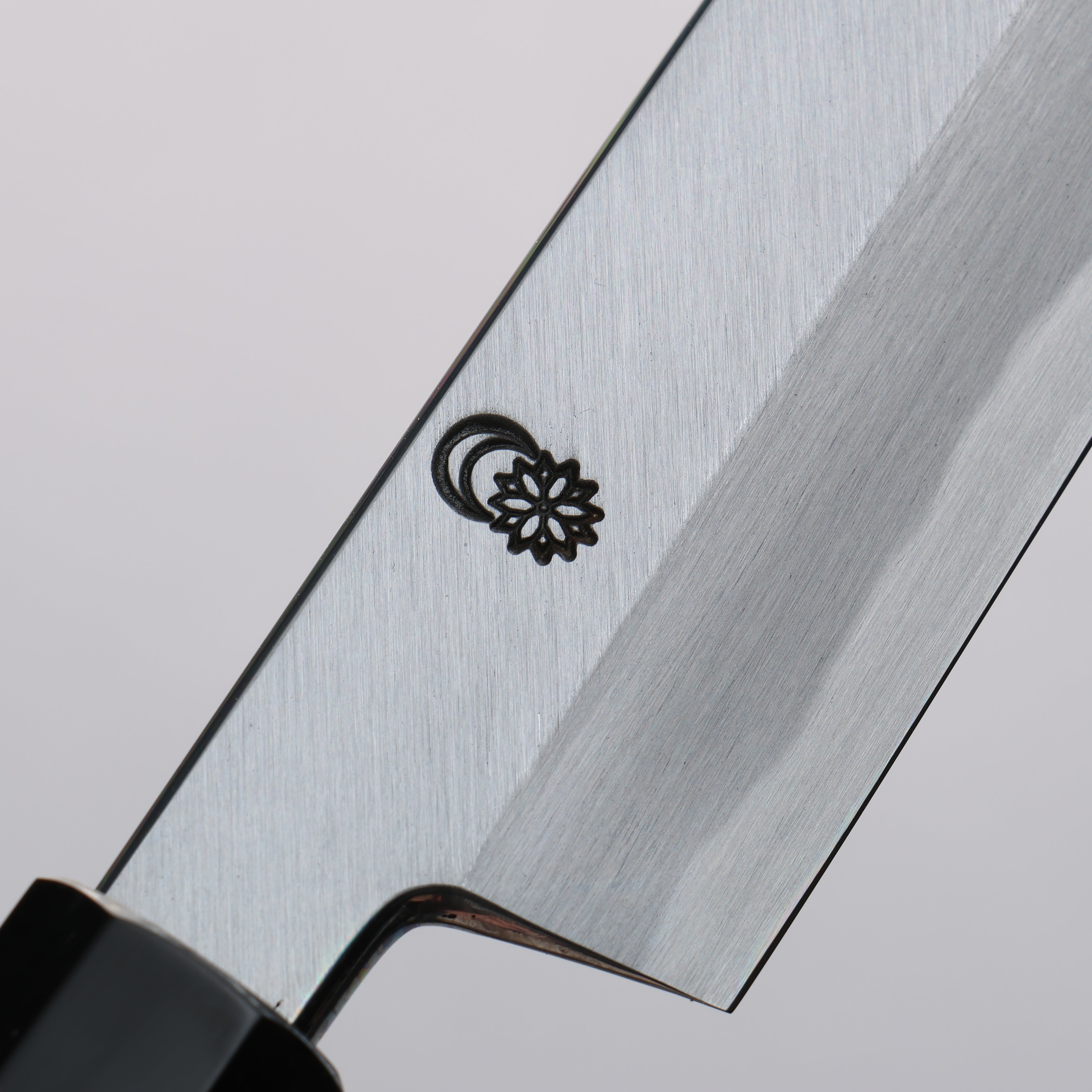 Kikuzuki White Steel No.2 Kasumitogi Yanagiba 300mm Magnolia Handle - Japanny - Best Japanese Knife